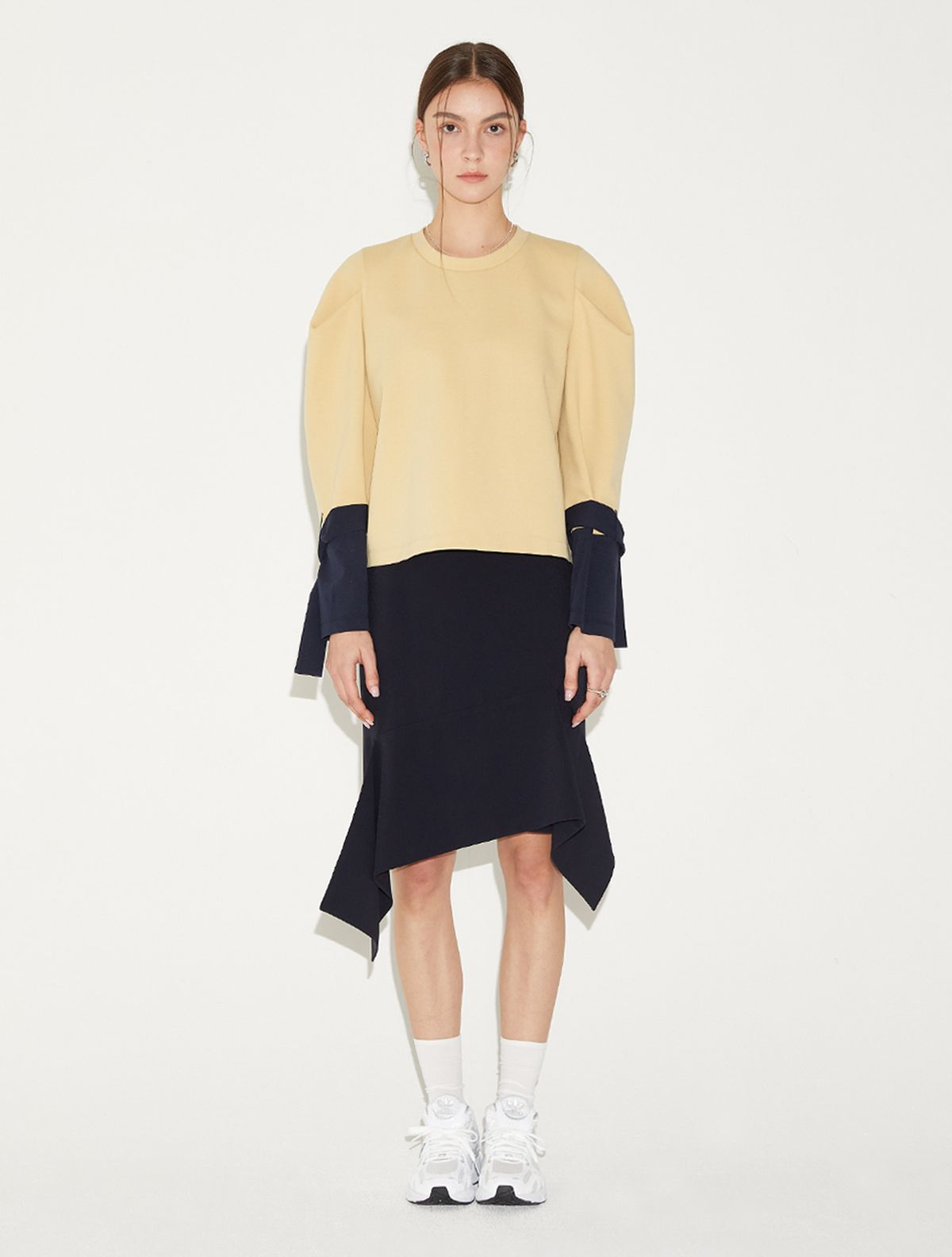 르이엘(LE YIEL) Puff Sleeve Crop Sweatshirt_Yellow 퍼프 슬리브 크롭 스웨트셔츠_옐로우