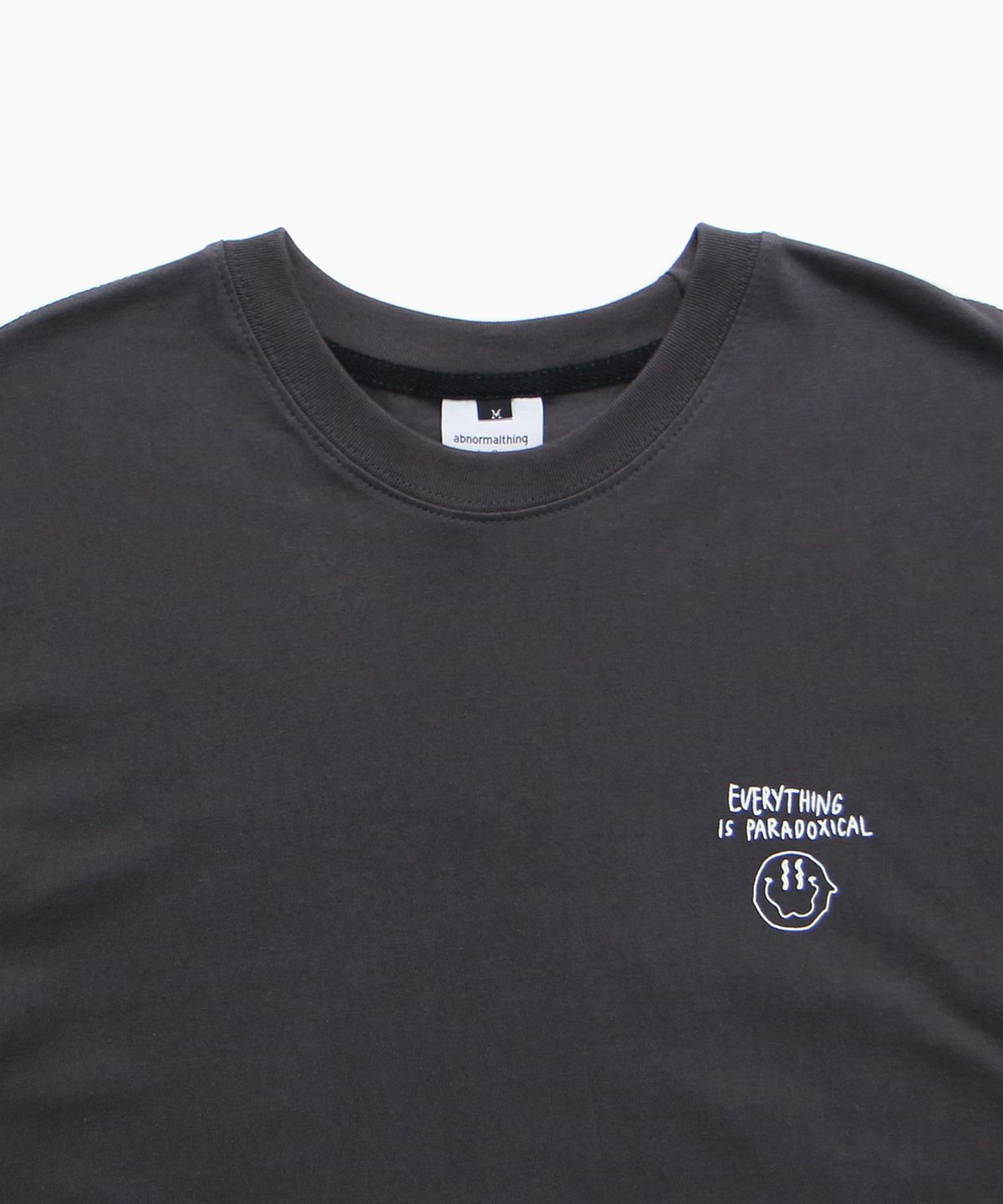앱놀머씽(ABNORMALTHING) SMILE23 T-SHIRT (CHARCOAL)