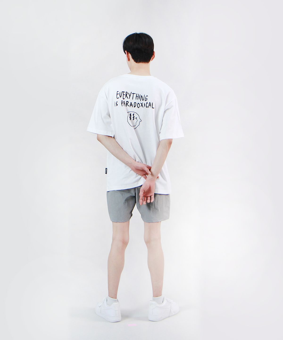 앱놀머씽(ABNORMALTHING) SMILE23 T-SHIRT (WHITE)