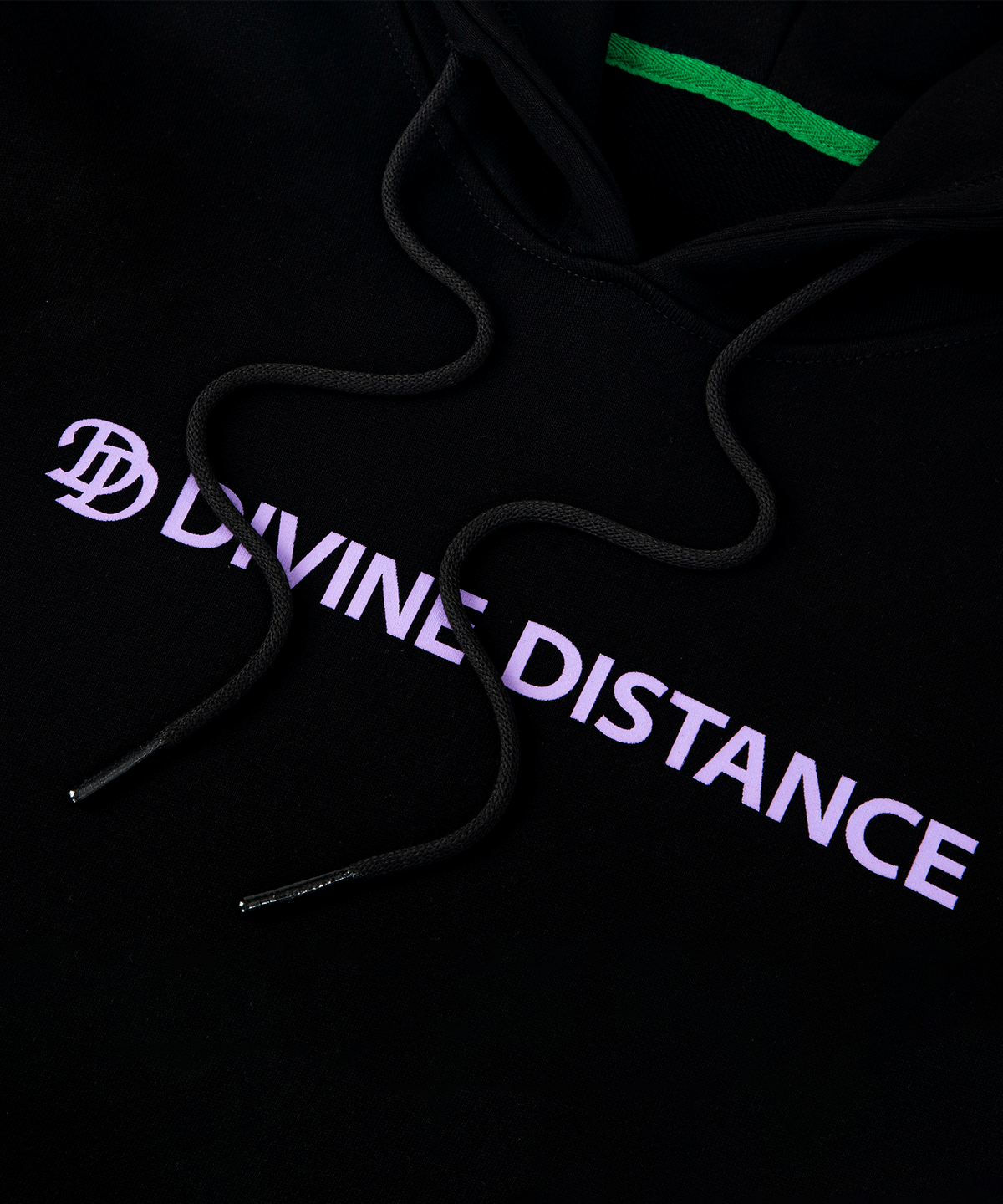 디바인디스턴스(DIVINE DISTANCE) 시그니처 레터링 후디 [블랙]