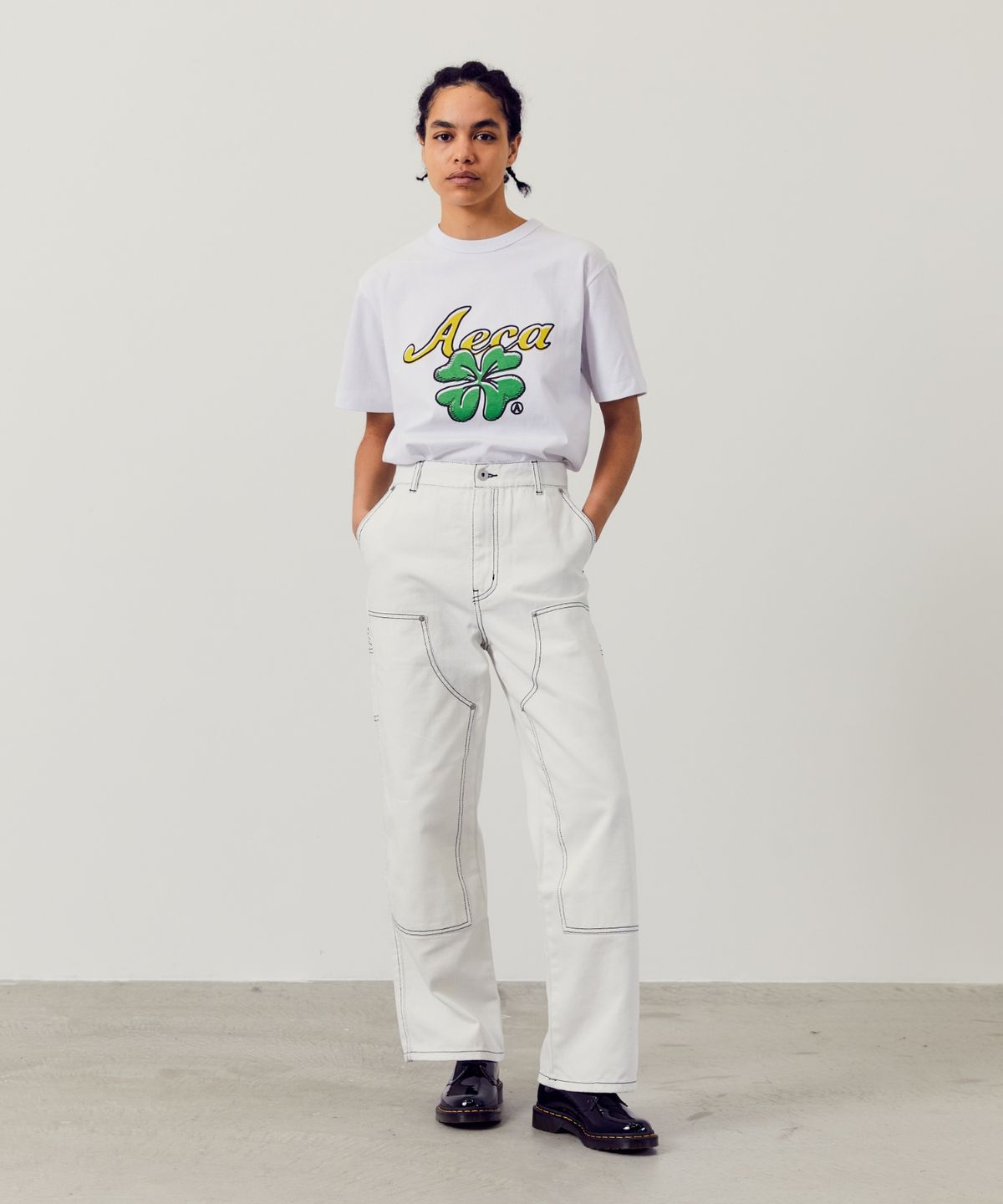 에이카화이트(AECA) CLOVER FLOWER HALF SLEEVE TEE-WHITE
