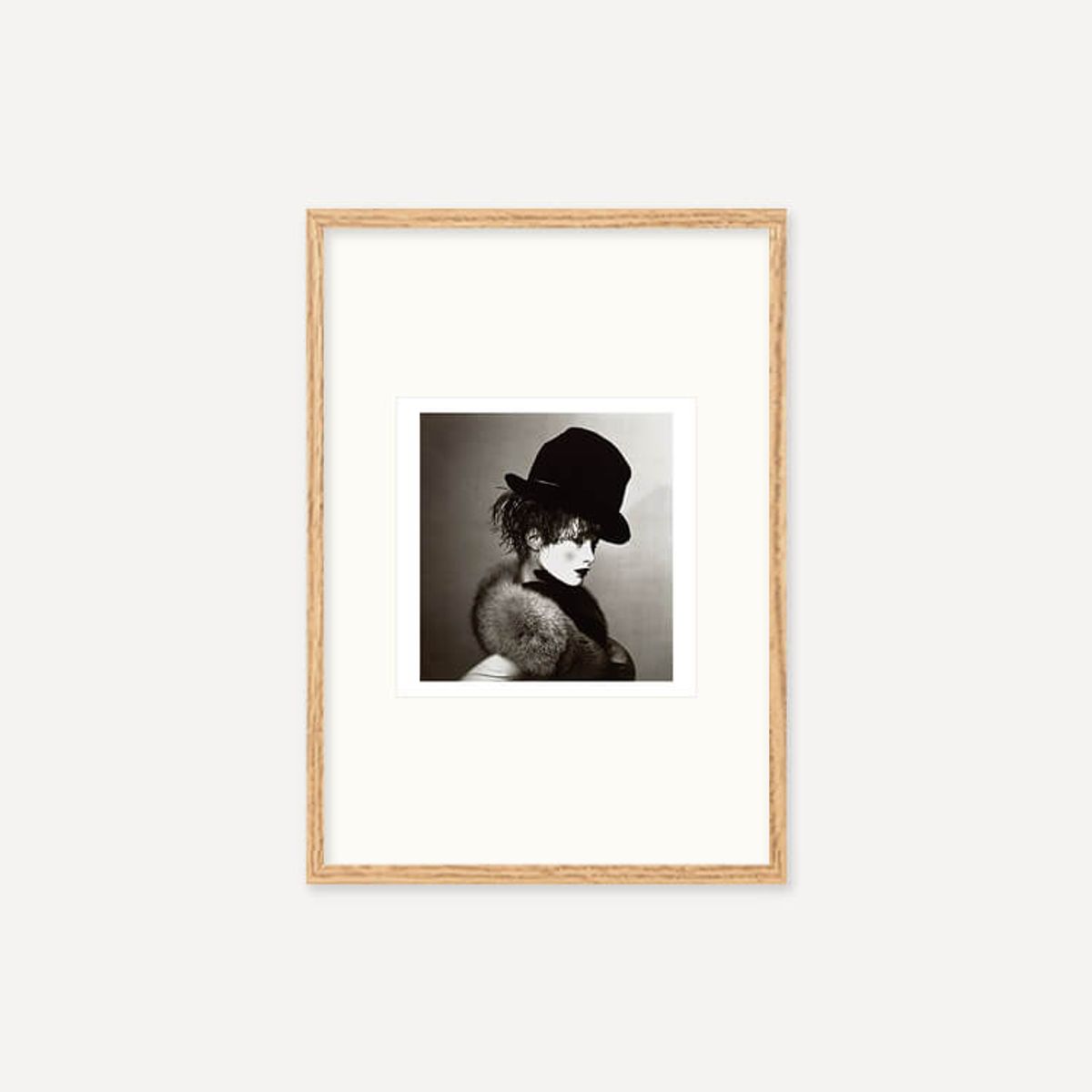 그릿시즌(GREET SEASON) 어빙 펜 Black Hat and White Face (Carolyn Murphy), 1997 (액자 포함)