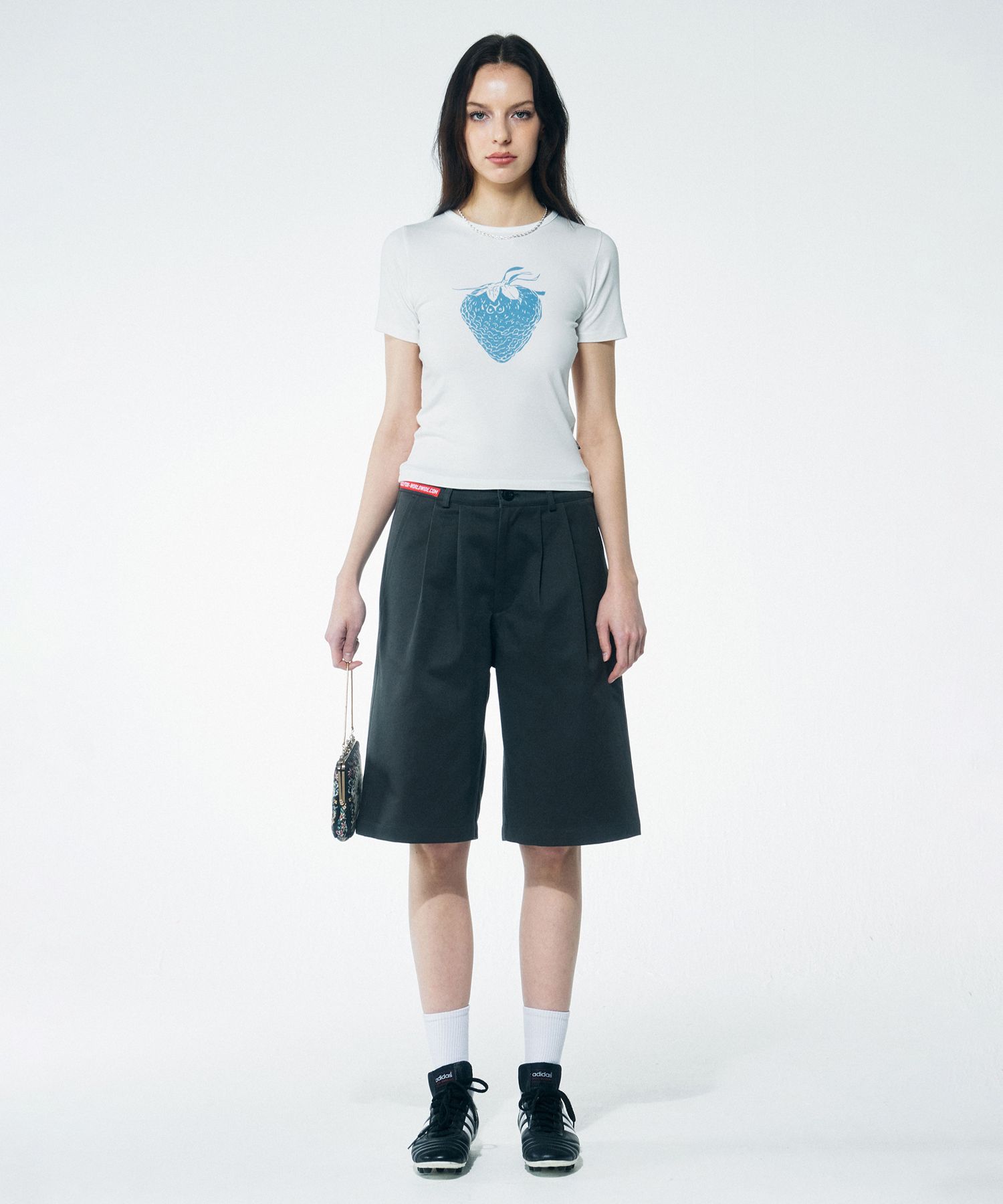 MUSINSA | SCULPTOR Strawberry Crop Top White