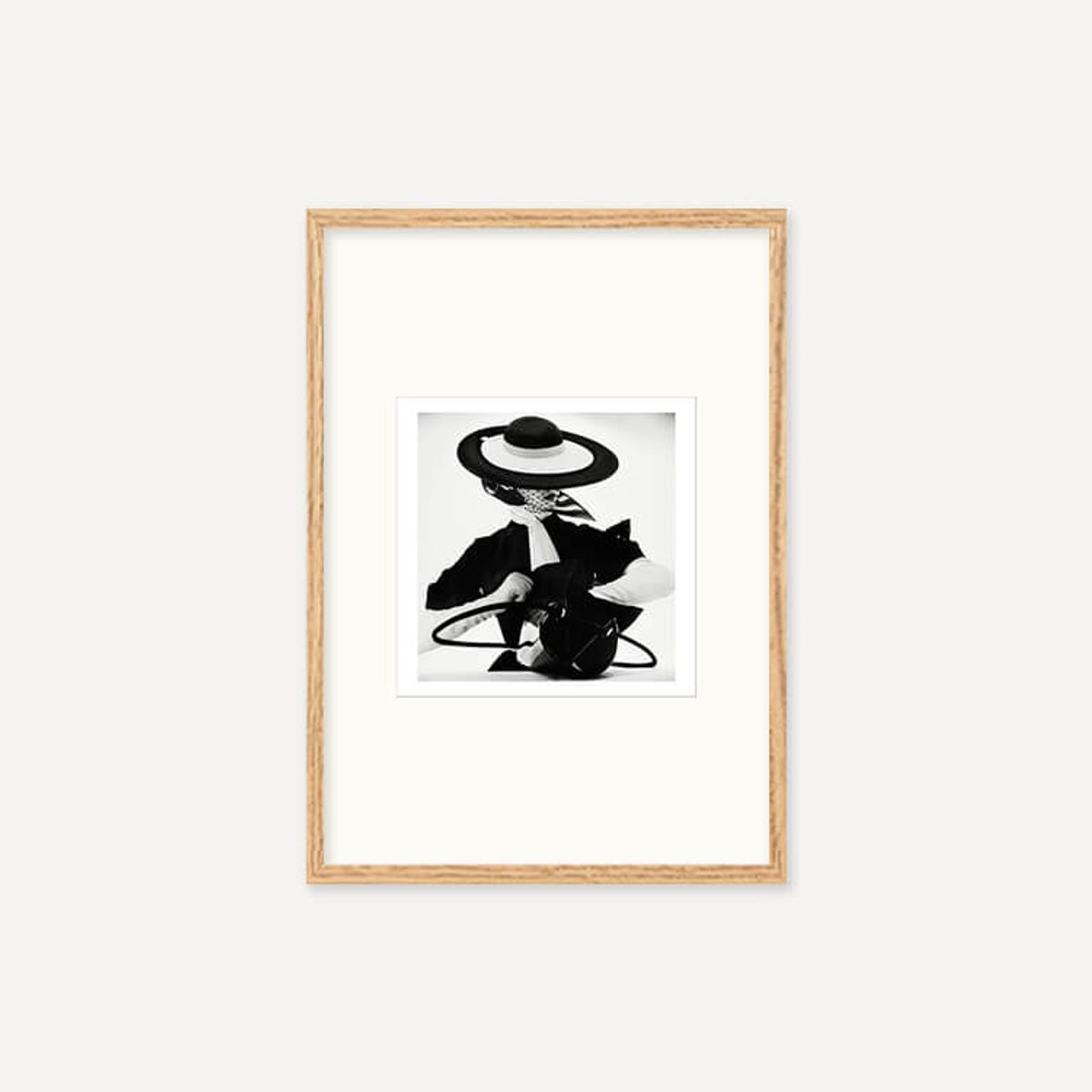 그릿시즌(GREET SEASON) 어빙 펜 Black and White Fashion with Handbag, 1950 (액자 포함)