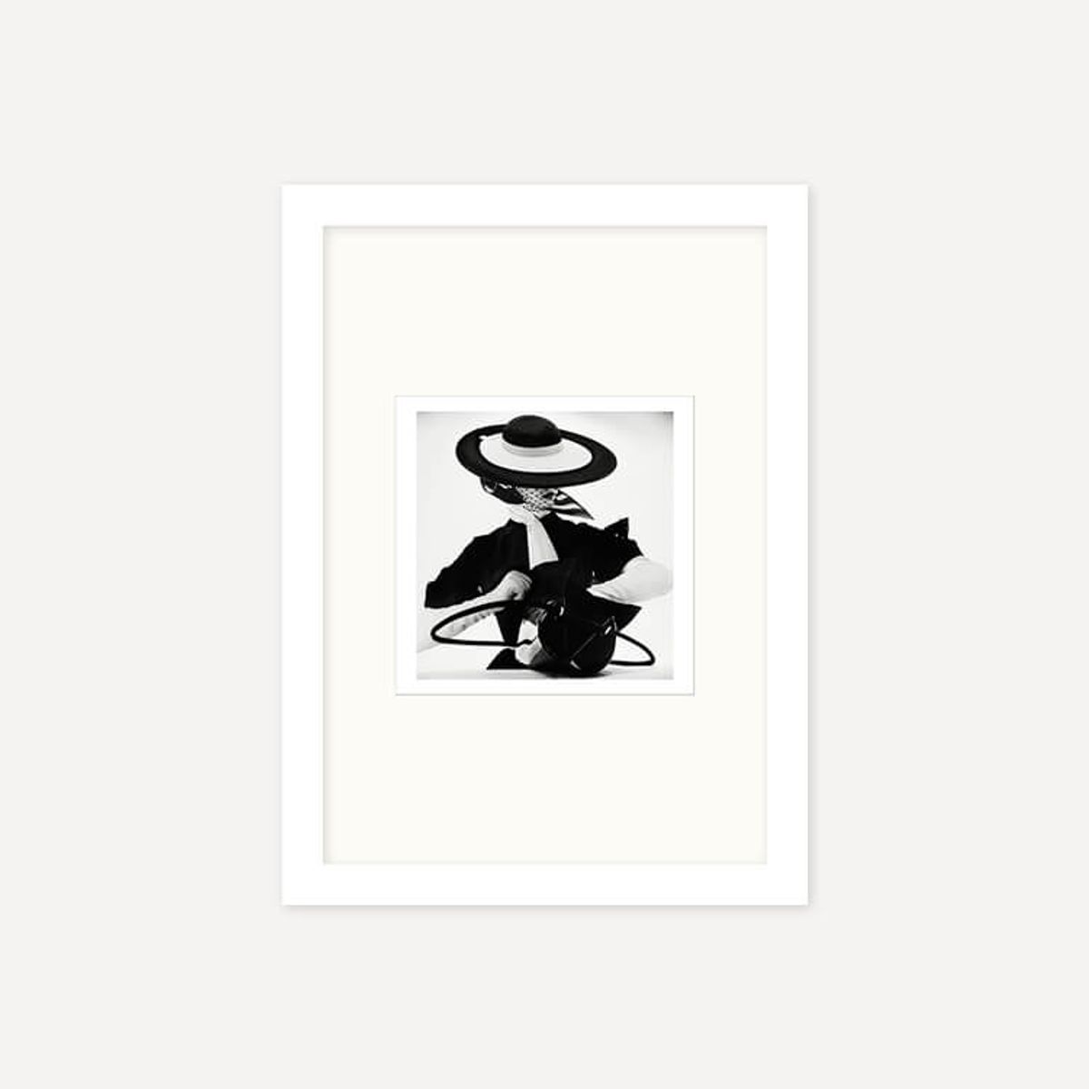 그릿시즌(GREET SEASON) 어빙 펜 Black and White Fashion with Handbag, 1950 (액자 포함)