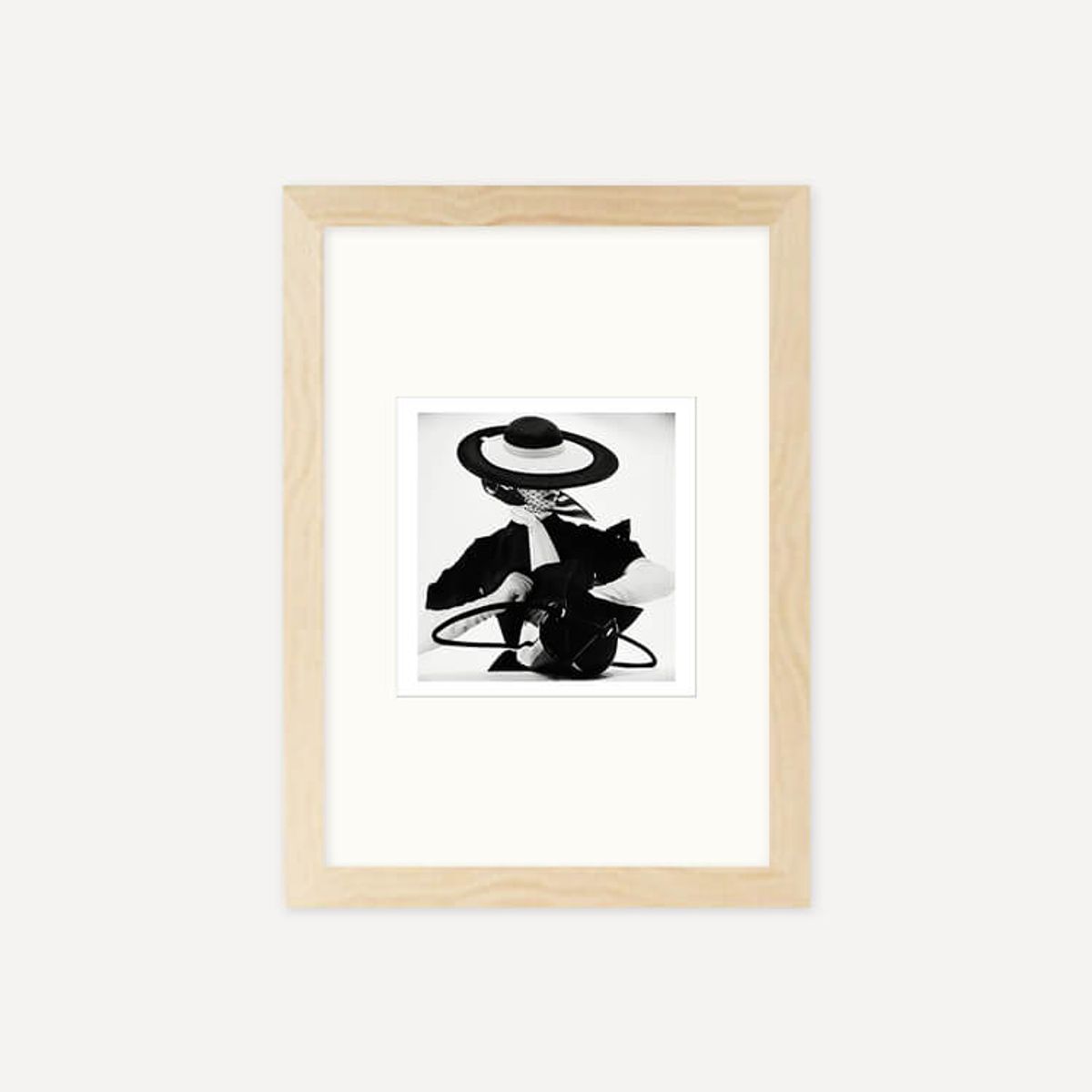 그릿시즌(GREET SEASON) 어빙 펜 Black and White Fashion with Handbag, 1950 (액자 포함)