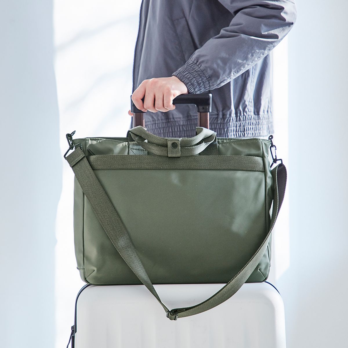 아이띵소(ITHINKSO) LITE ALL DAY BAG (KhakiGray)