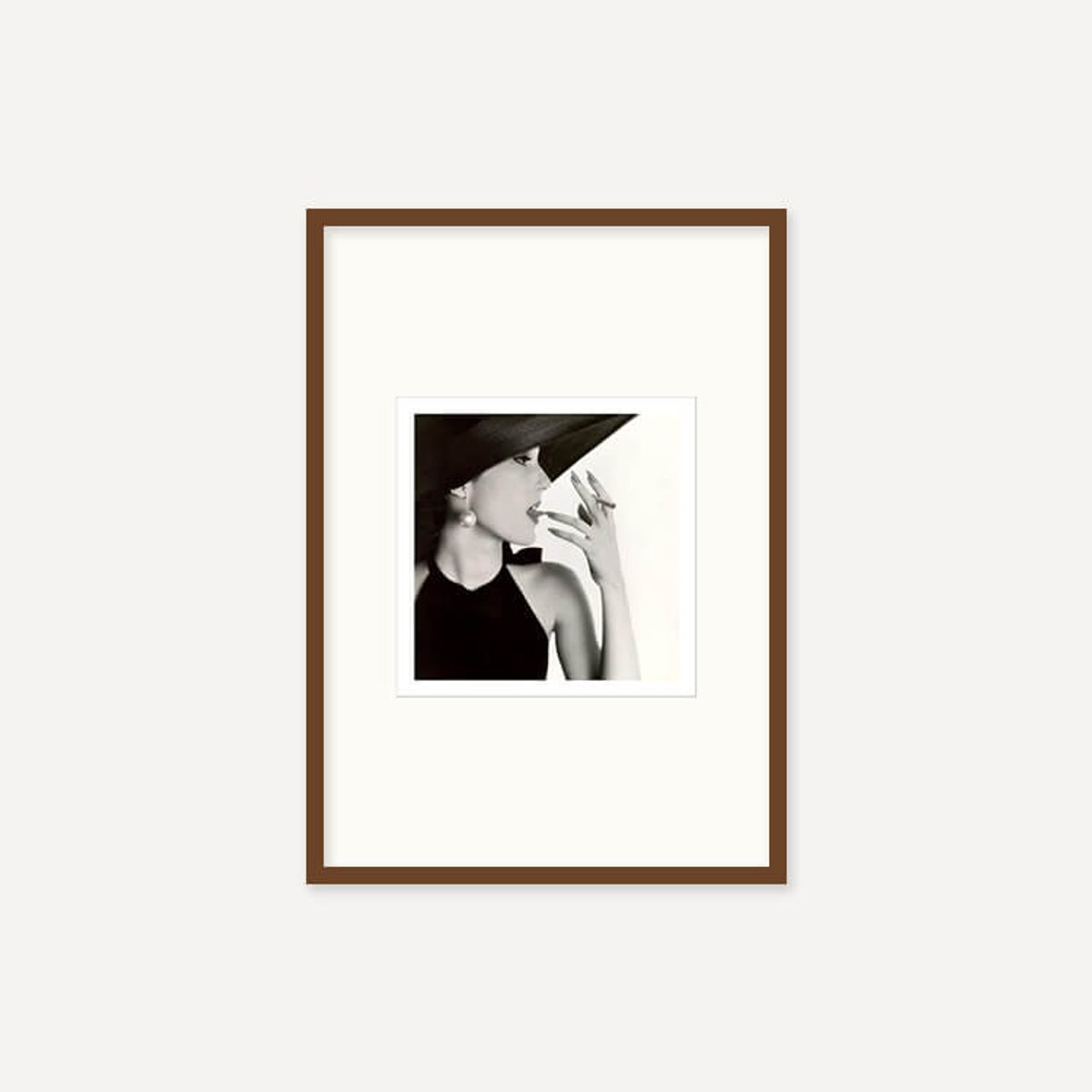 그릿시즌(GREET SEASON) 어빙 펜 Girl with Tobacco on Tongue (Mary Jane Russell), 1951 (액자 포함)