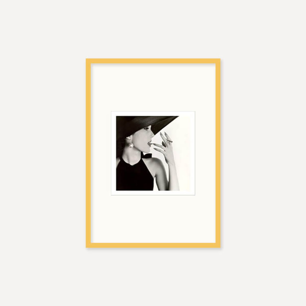 그릿시즌(GREET SEASON) 어빙 펜 Girl with Tobacco on Tongue (Mary Jane Russell), 1951 (액자 포함)