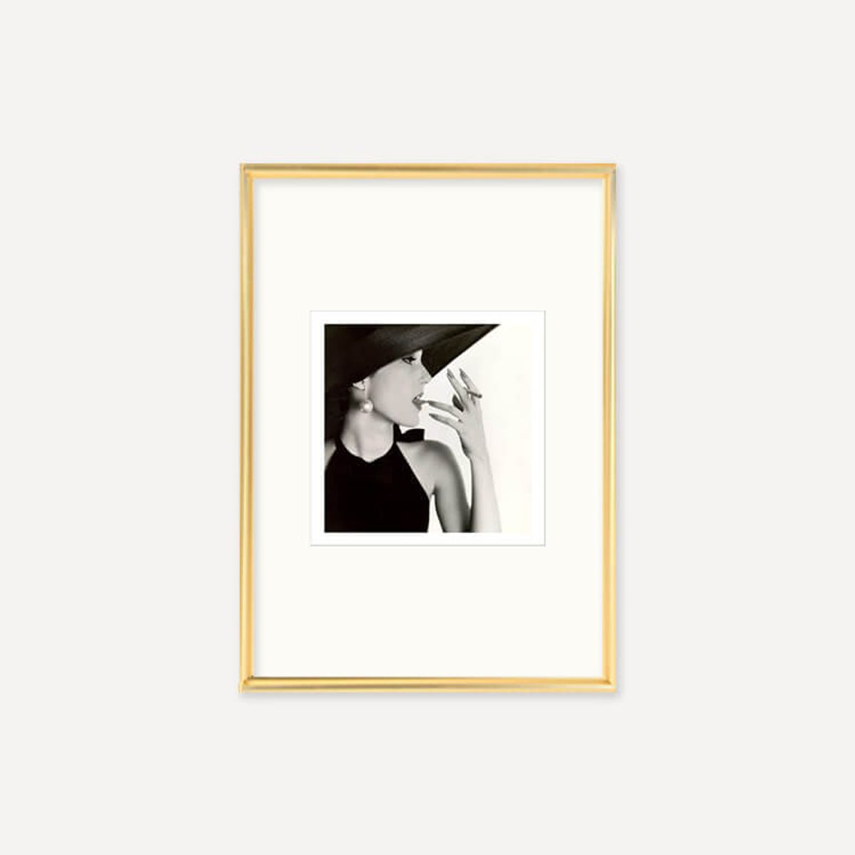 그릿시즌(GREET SEASON) 어빙 펜 Girl with Tobacco on Tongue (Mary Jane Russell), 1951 (액자 포함)