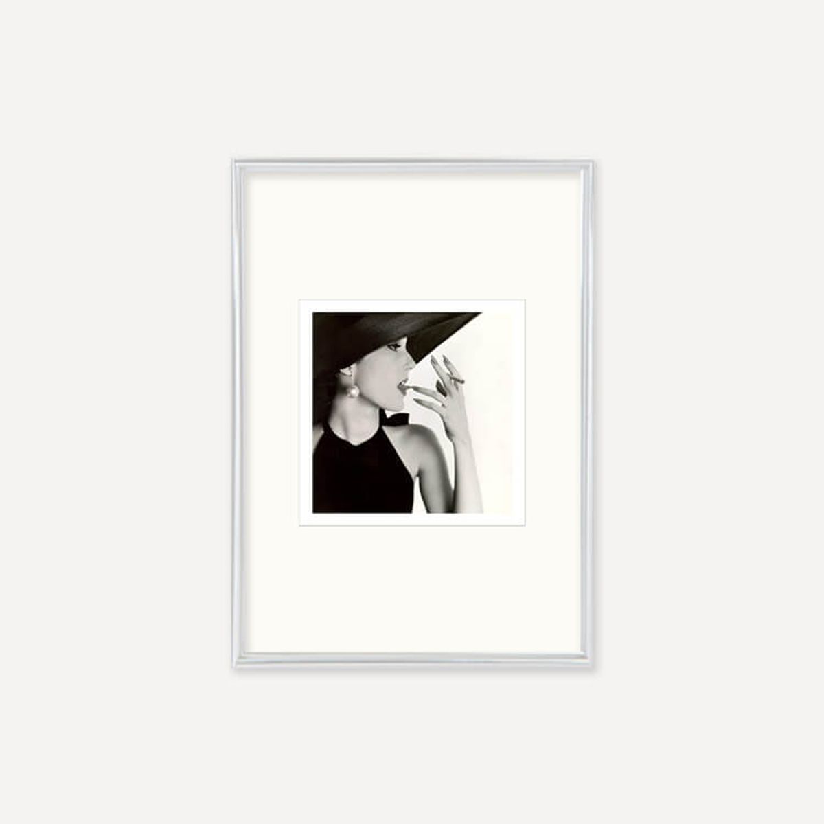 그릿시즌(GREET SEASON) 어빙 펜 Girl with Tobacco on Tongue (Mary Jane Russell), 1951 (액자 포함)