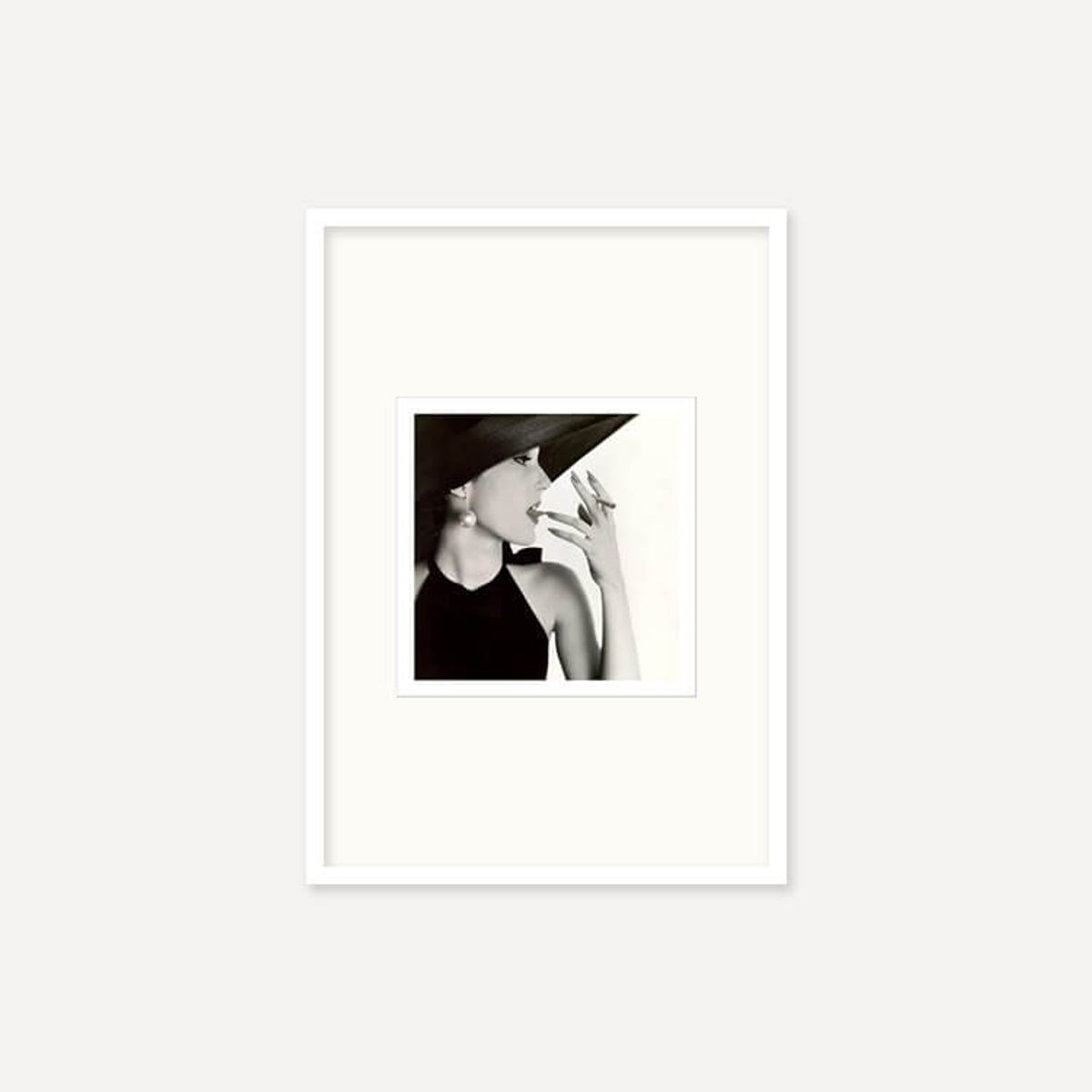 그릿시즌(GREET SEASON) 어빙 펜 Girl with Tobacco on Tongue (Mary Jane Russell), 1951 (액자 포함)