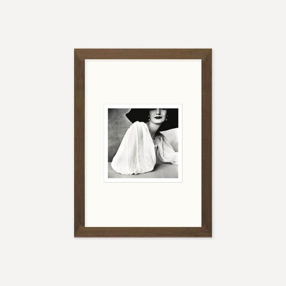 그릿시즌(GREET SEASON) 어빙 펜 Girl with Tobacco on Tongue (Mary Jane Russell), 1951 (액자 포함)
