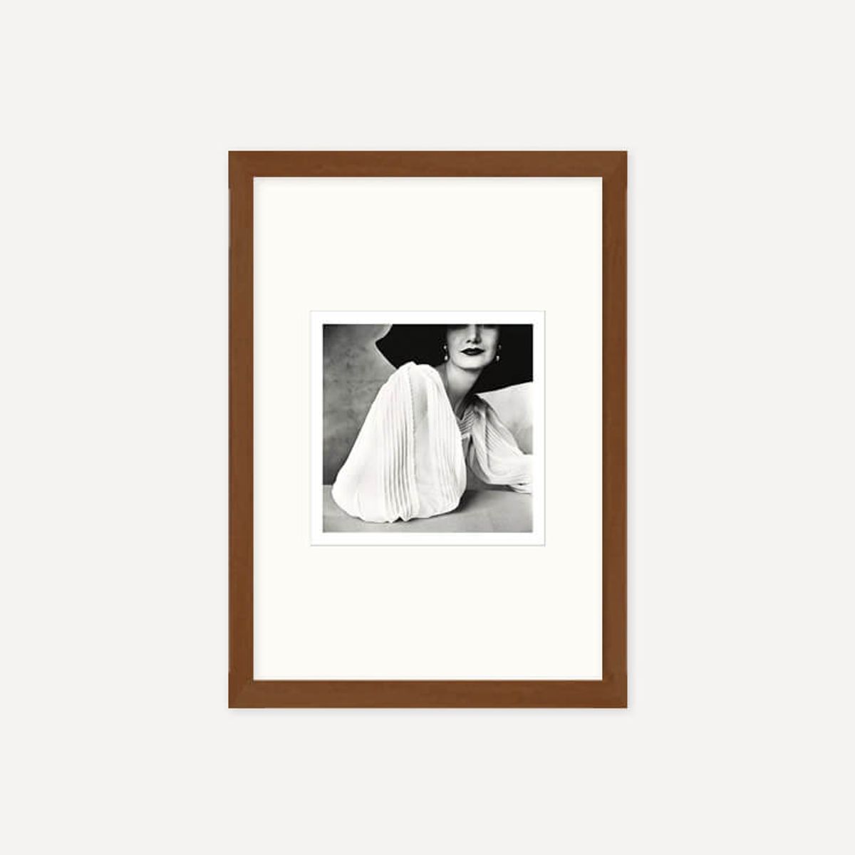 그릿시즌(GREET SEASON) 어빙 펜 Girl with Tobacco on Tongue (Mary Jane Russell), 1951 (액자 포함)