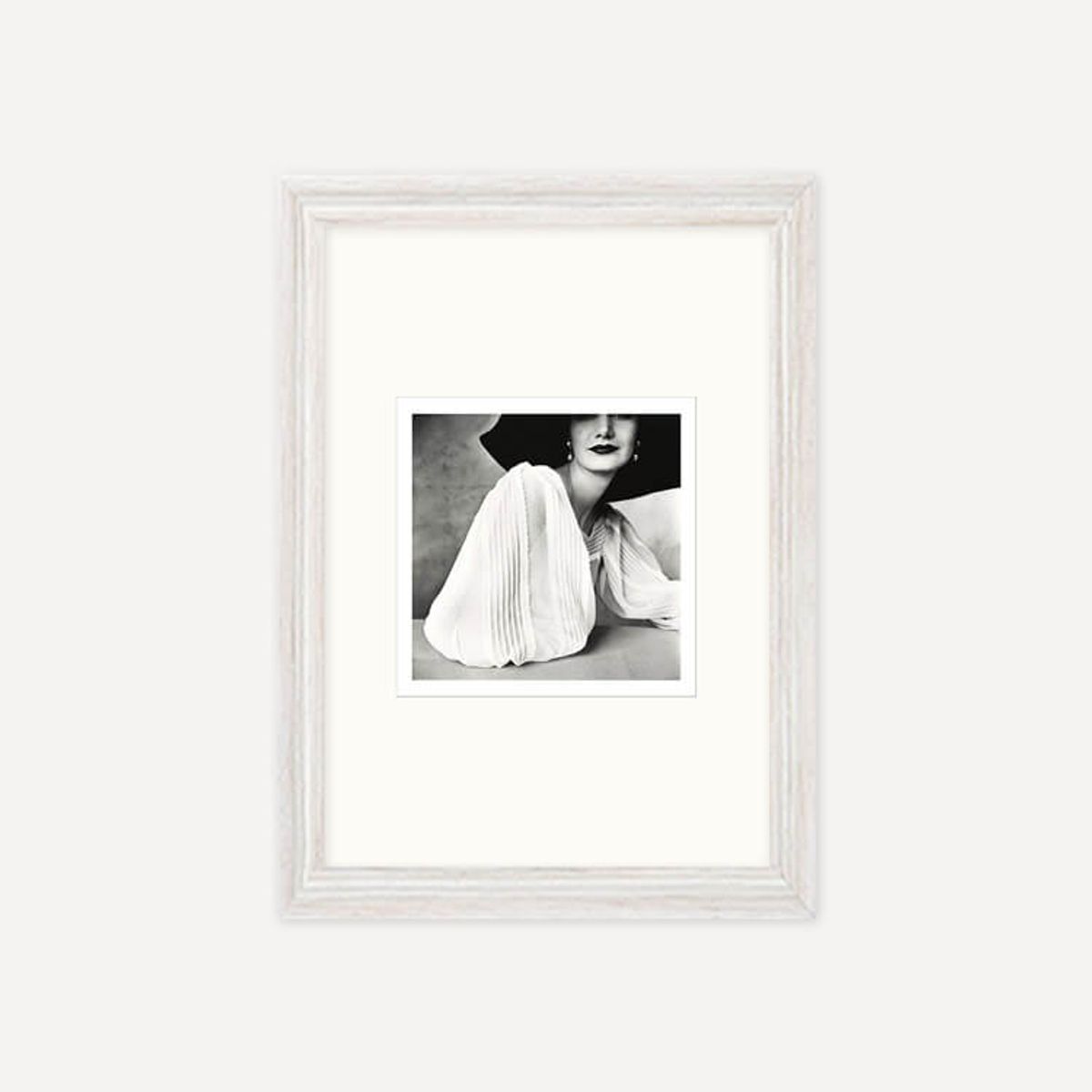 그릿시즌(GREET SEASON) 어빙 펜 Girl with Tobacco on Tongue (Mary Jane Russell), 1951 (액자 포함)