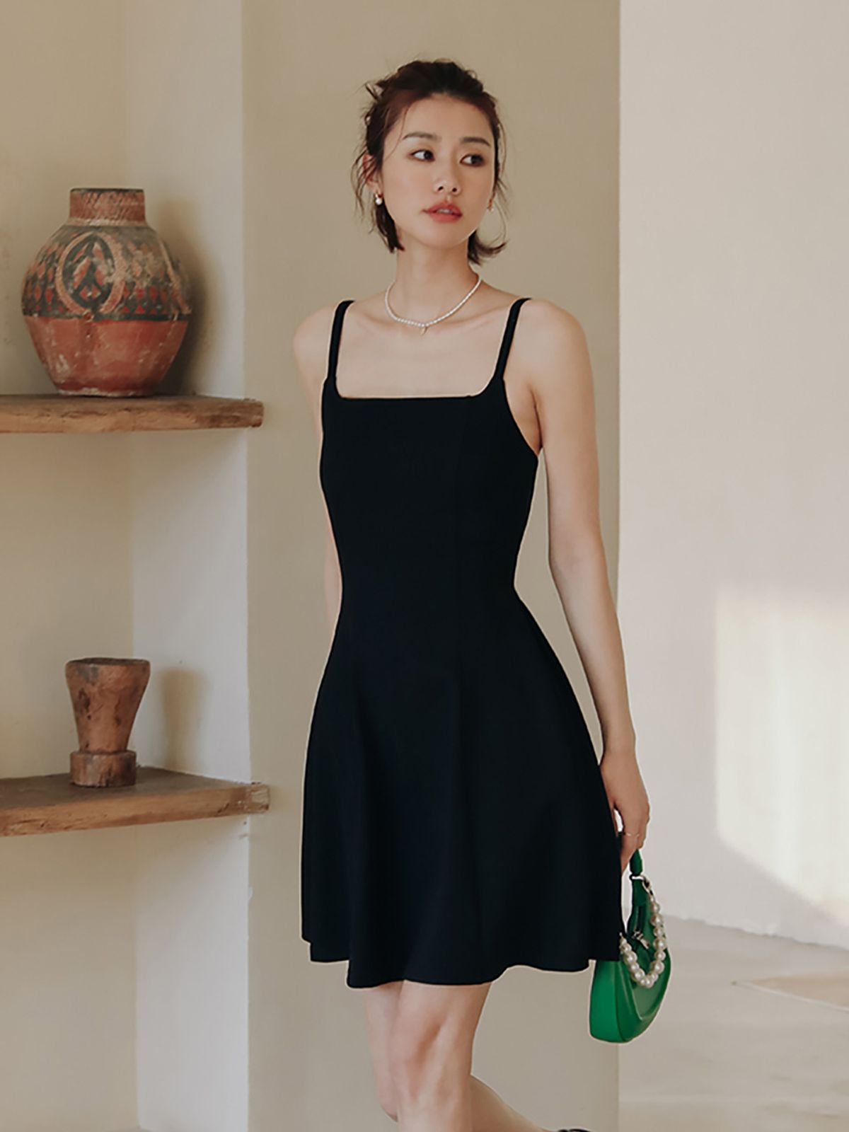 랭썬(LANGSON) LS_Back ribbon short dress