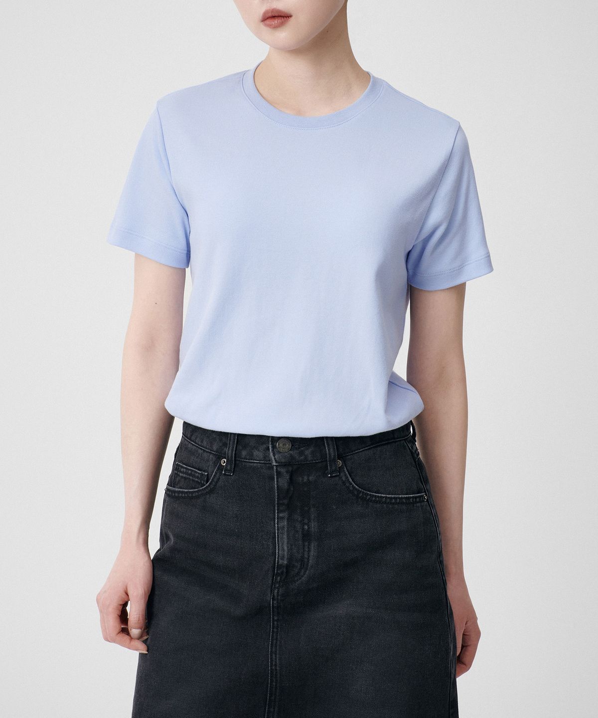 무신사 스탠다드 우먼(MUSINSA STANDARD WOMAN) 우먼즈 베이식 크루 넥 티셔츠 [세레니티 블루]