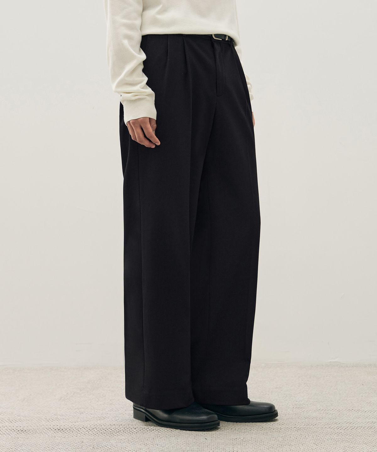 드로우핏(DRAW FIT) 투턱 밴딩 와이드 슬랙스 [BLACK]
