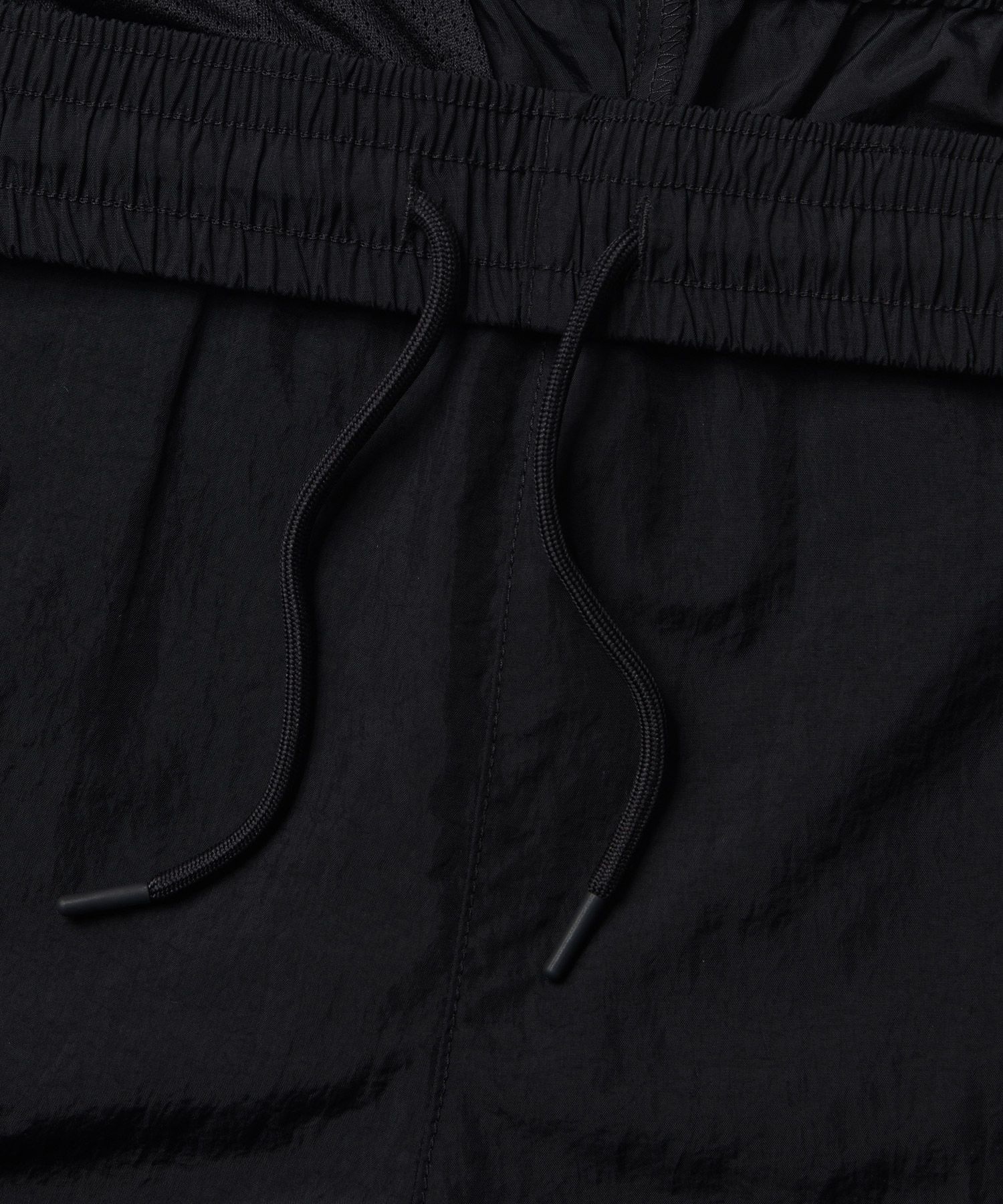 MUSINSA公式 | MUSINSA STANDARD Nylon Wide String Pants [Black]