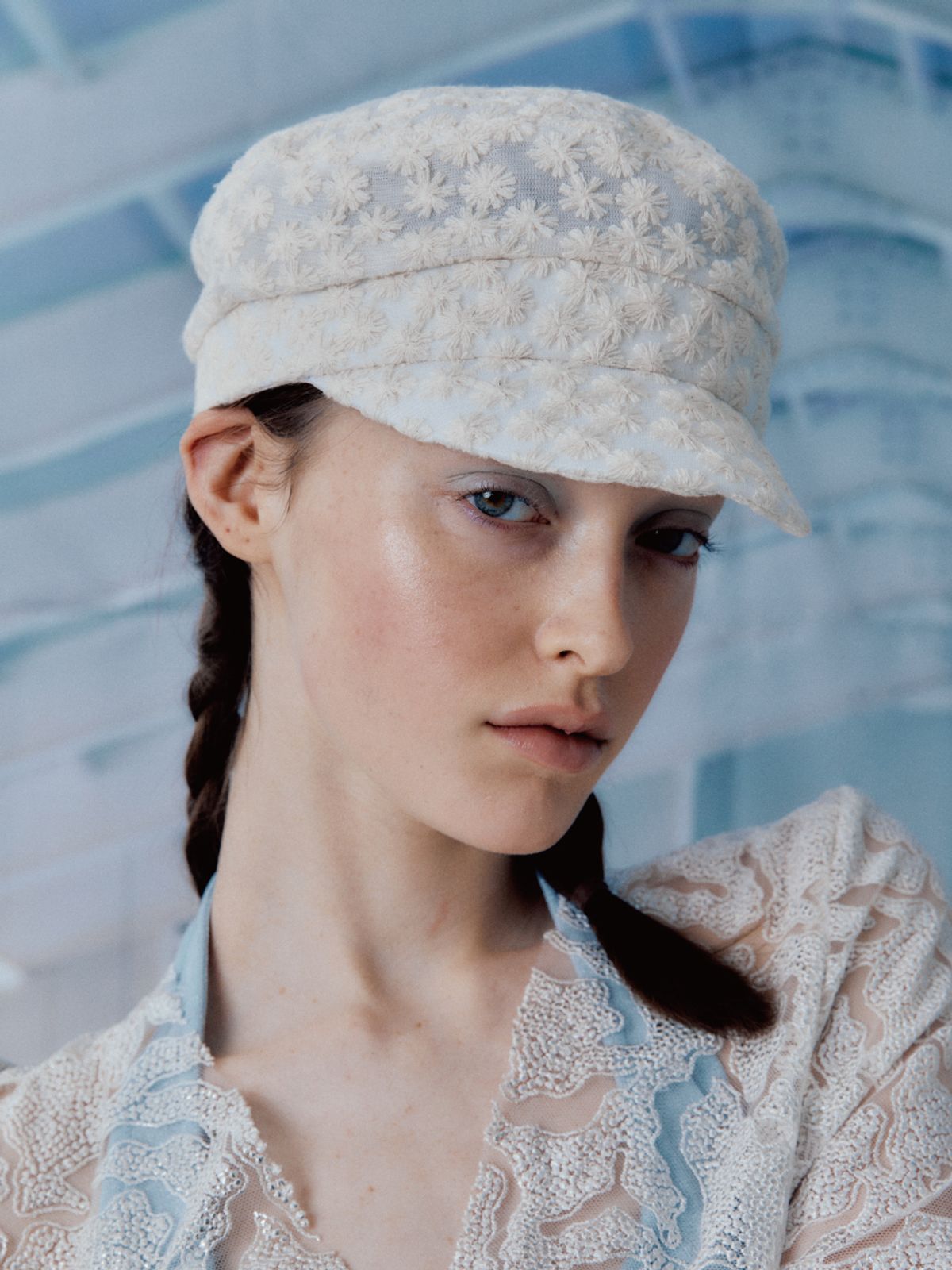포에지담(POESIEDAME) CROCHET NOUVELLE MARGOT HAT IN IVORY