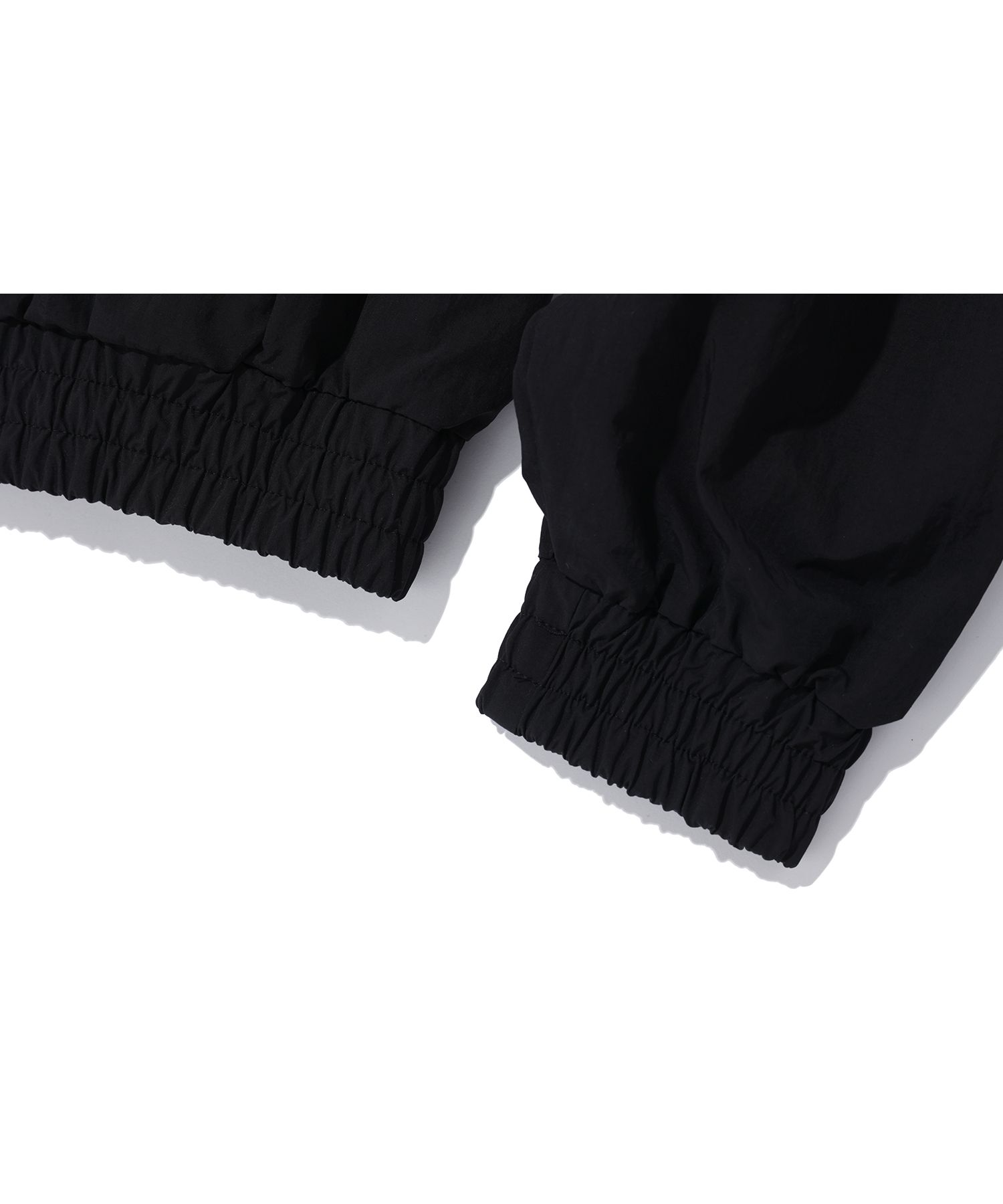 [WOOALONG]★Signature semi-over fit nylon blouson MUSINSA | WOOALONG Signature semi-over fit nylon blouson - BLACK