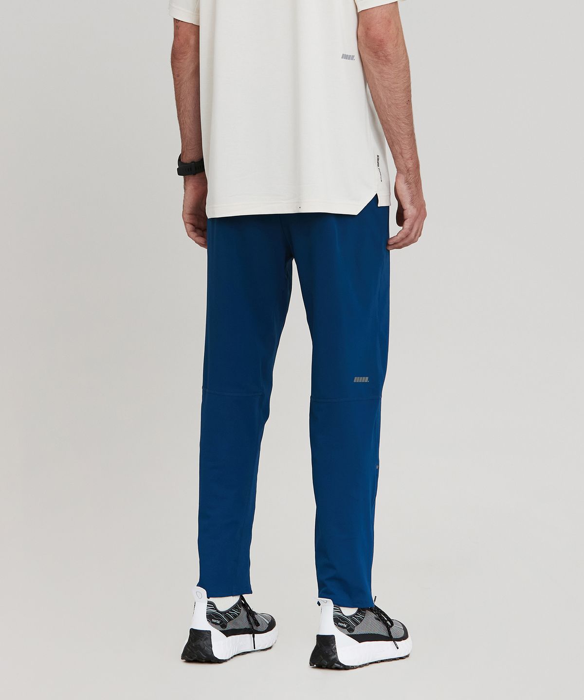 칼렉(KALEG) MENS BALANCE TRACK PANTS (TAPERED)_DARK BLUE