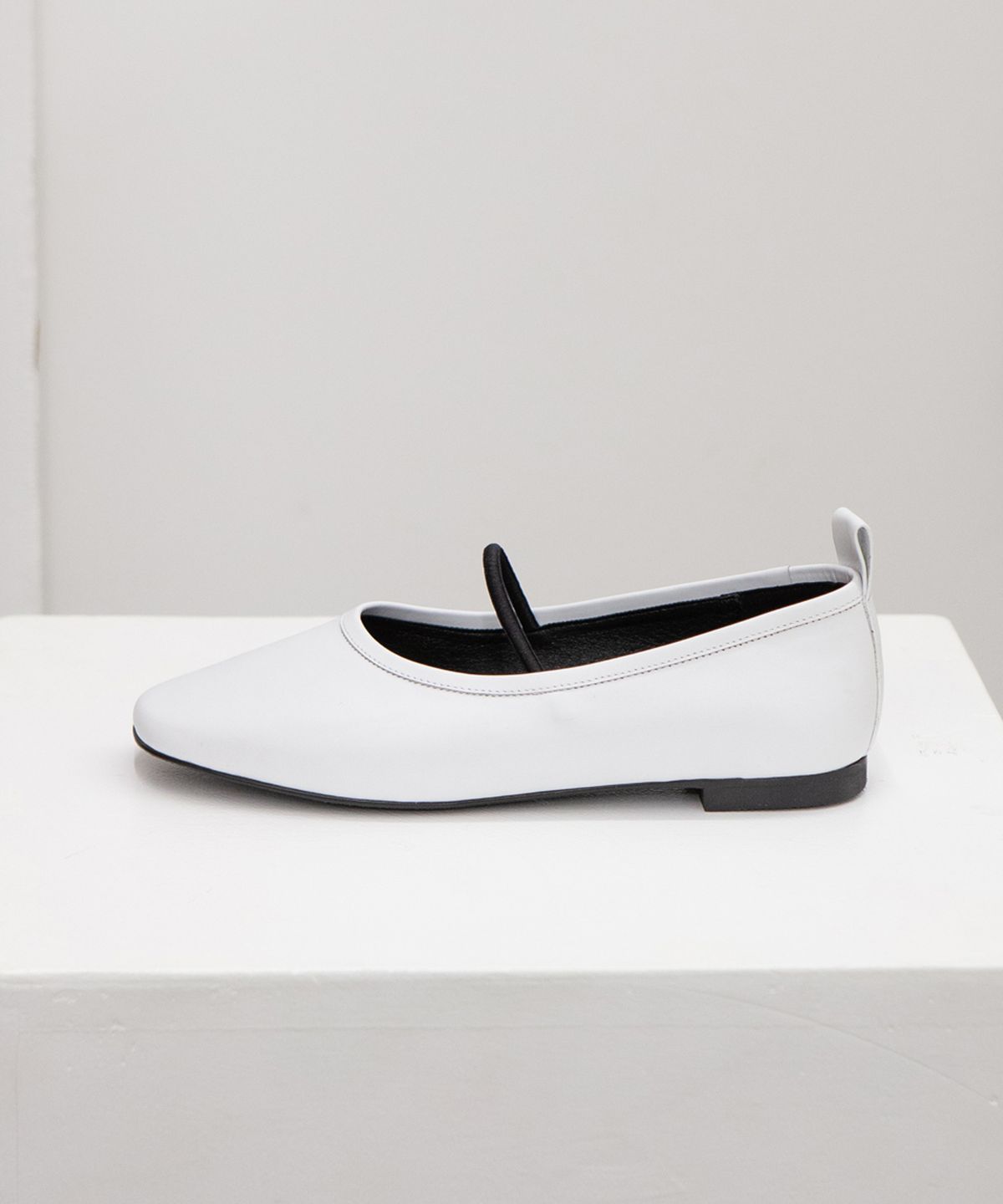 트윗비피(TWVP) SOI FLAT SHOES 소이 플랫  23S04WH