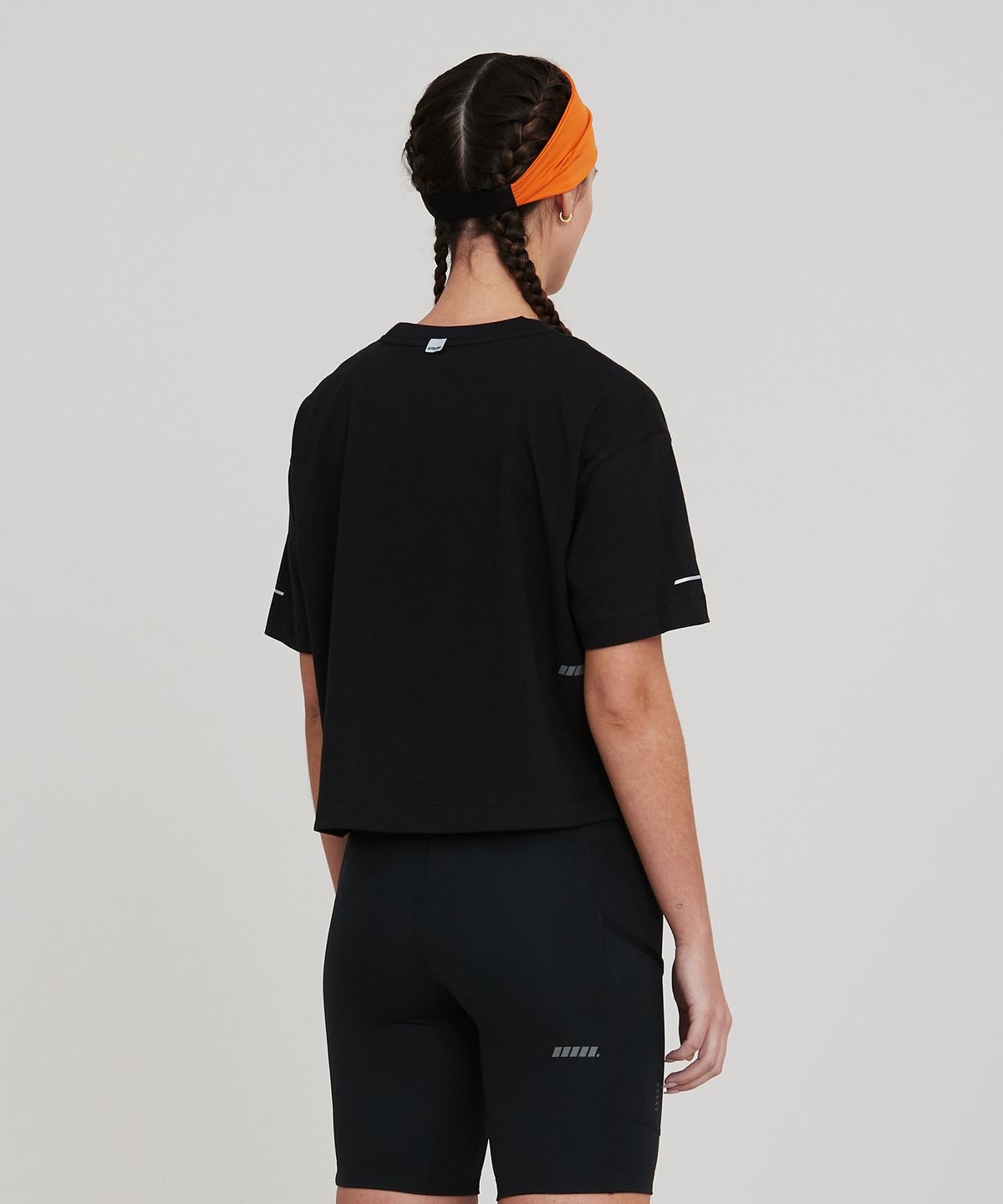 칼렉(KALEG) WOMENS WARM UP T SHIRTS (WIDE)_BLACK