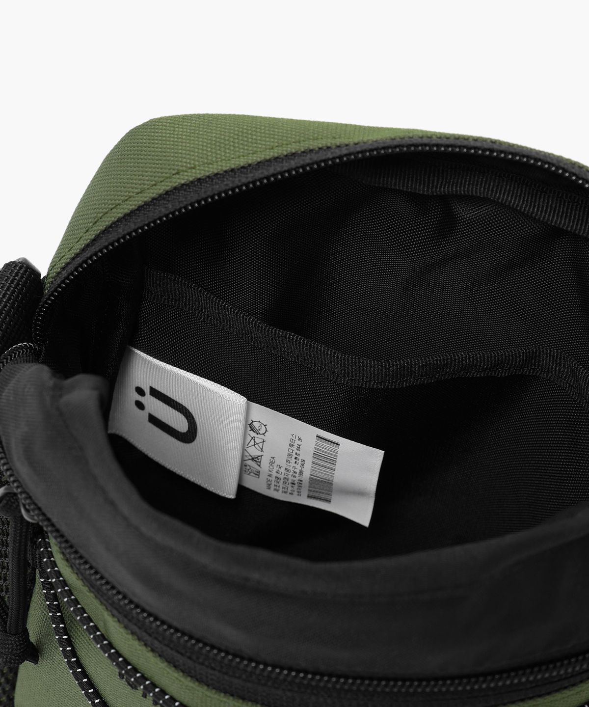 이스트쿤스트(ISTKUNST) ESSENTIAL CROSS BAG_OLIVE(IK2DMMAB42A)