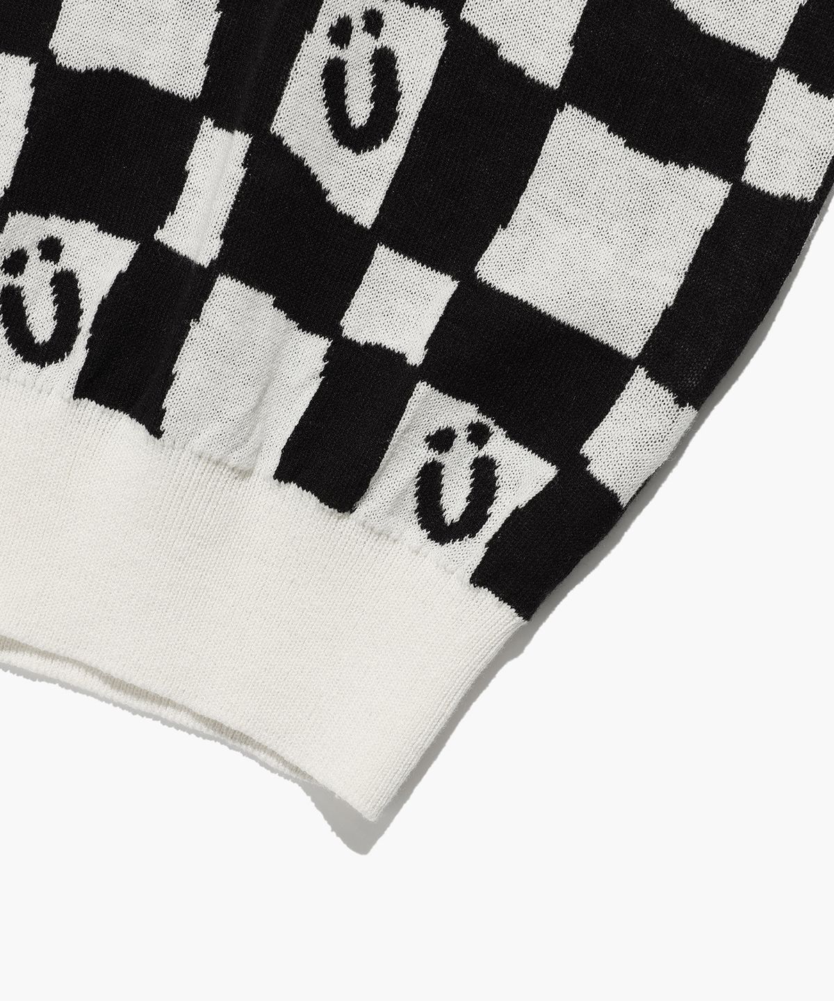 이스트쿤스트(ISTKUNST) CHECKERBOARD SMILEY COLLAR HALF KNIT_BLACK(IK2DMMK641A)
