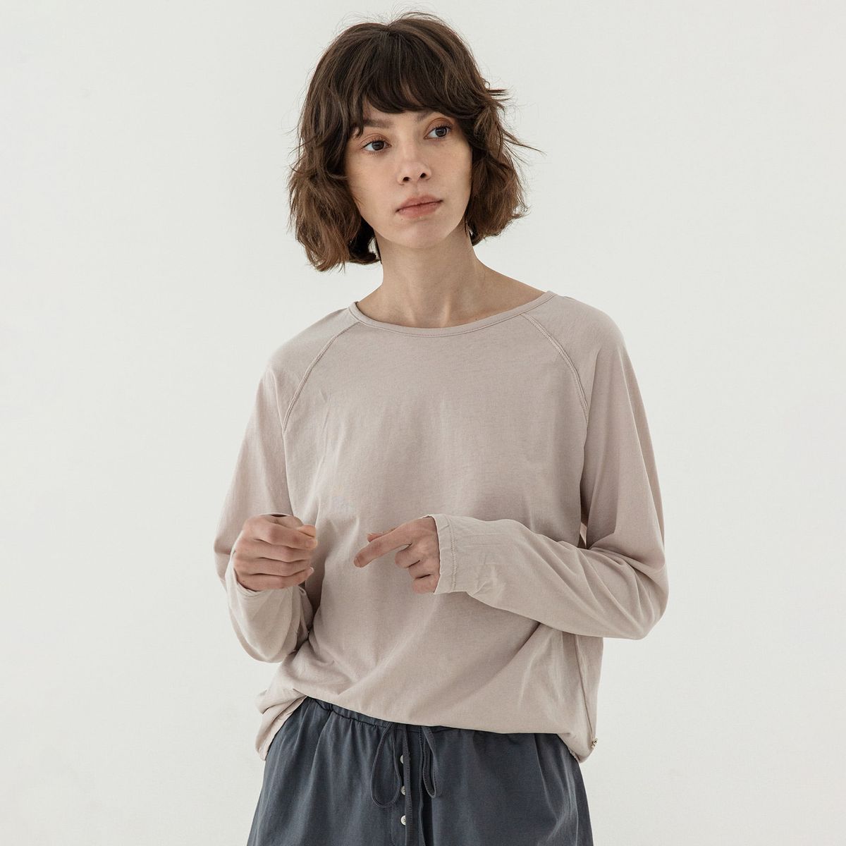 코즈넉(KOZNOK) 마리아 나그랑 여성 긴팔 티셔츠 인디핑크