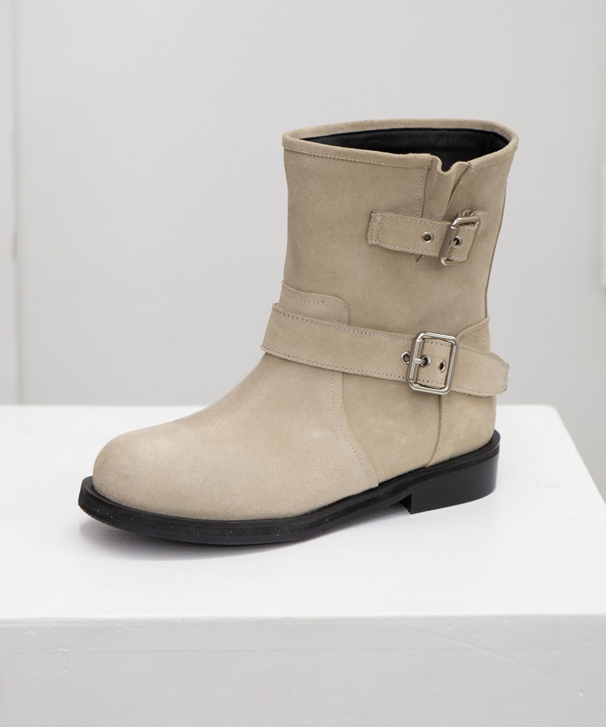 트윗비피(TWVP) MOON BIKER ANKLE BOOTS 문 바이커 앵클부츠 23S01BE