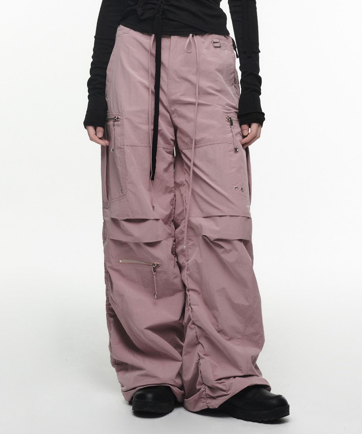 나체(NACHE) PUCKERING JOGGER PANTS (UNISEX) CHARCOAL
