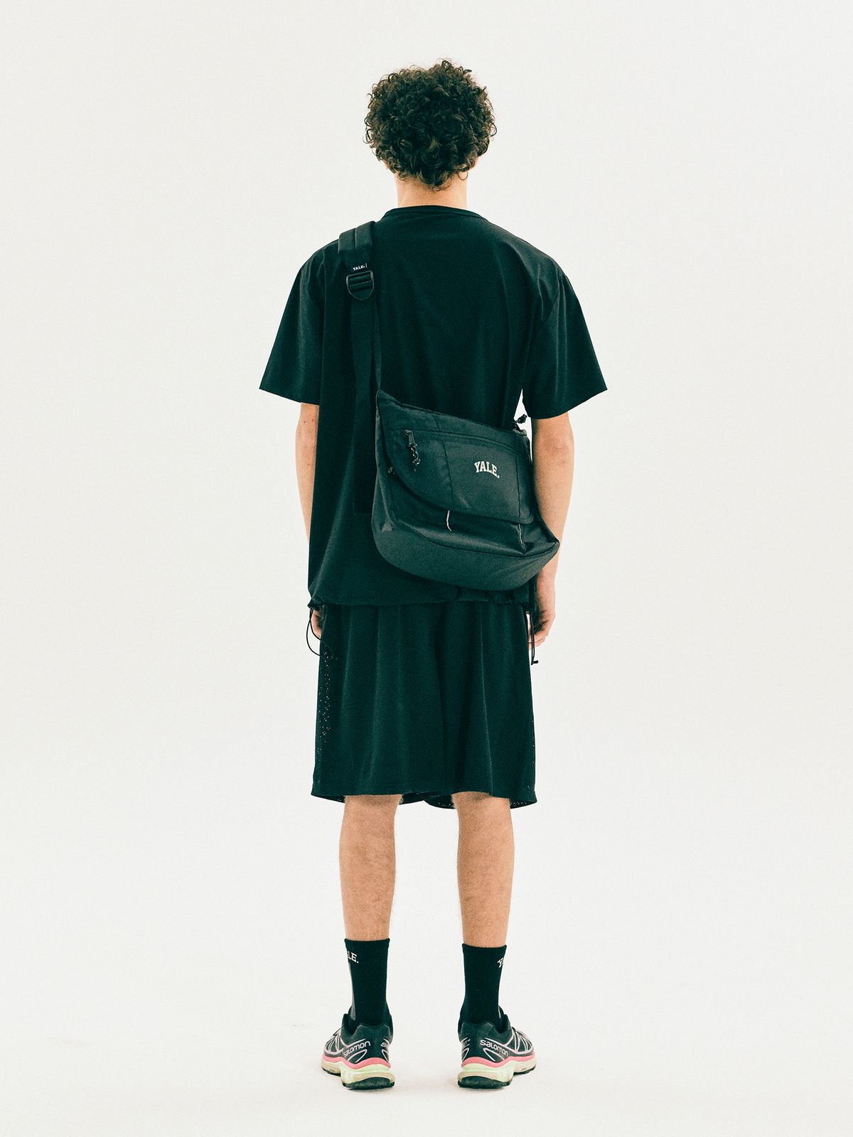 예일(YALE) [ONEMILE WEAR] NYLON STRETCH COMFORT SHORTS LIGHT GRAY