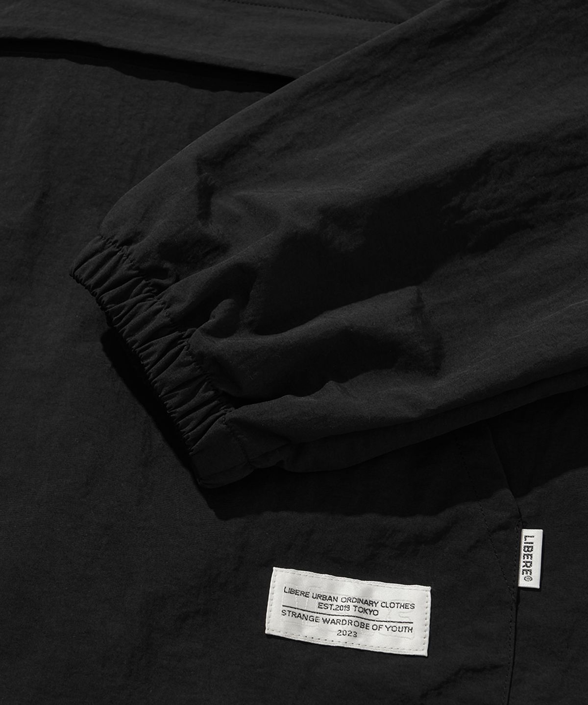 리베레(LIBERE) PACKABLE ANORAK JACKET / BLACK