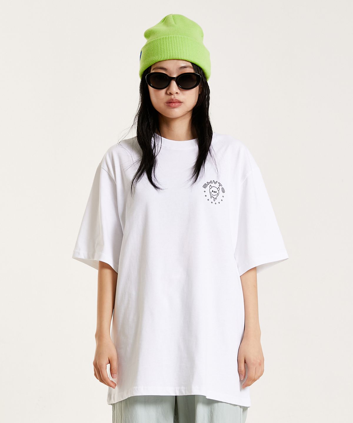 슈브토(SHVTO) Space ghost white t-shirt