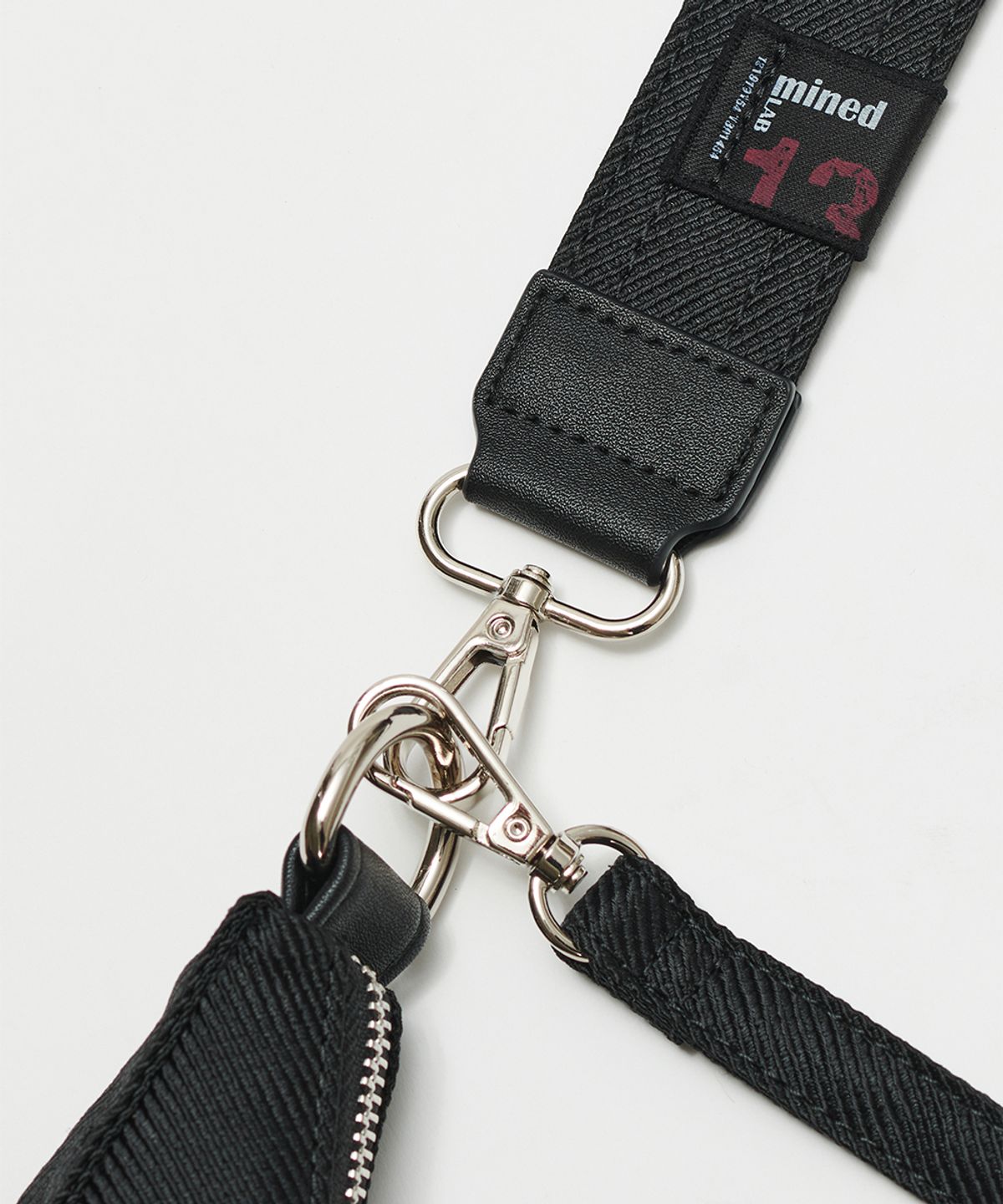 메종미네드(MAISON MINED) TWO TONE SADDLEBAG BLACK