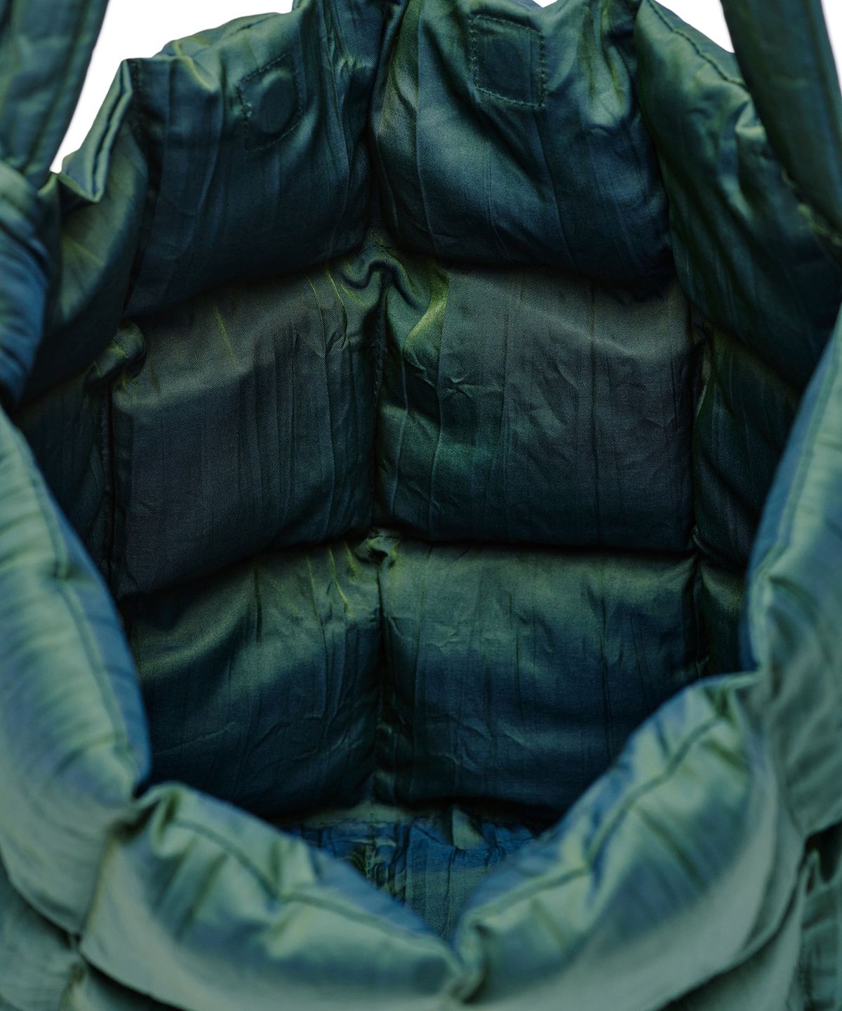 더 차일드후드 홈(THE CHILDHOOD HOME) The Childhood Home x Eegeegee Big Puffer Bag - Metal Green