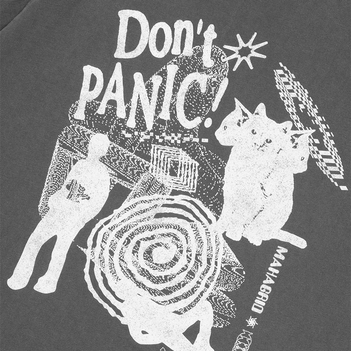 마하그리드(MAHAGRID) DON’T PANIC PIGMENT TEE CHARCOAL(MG2DMMT505A)