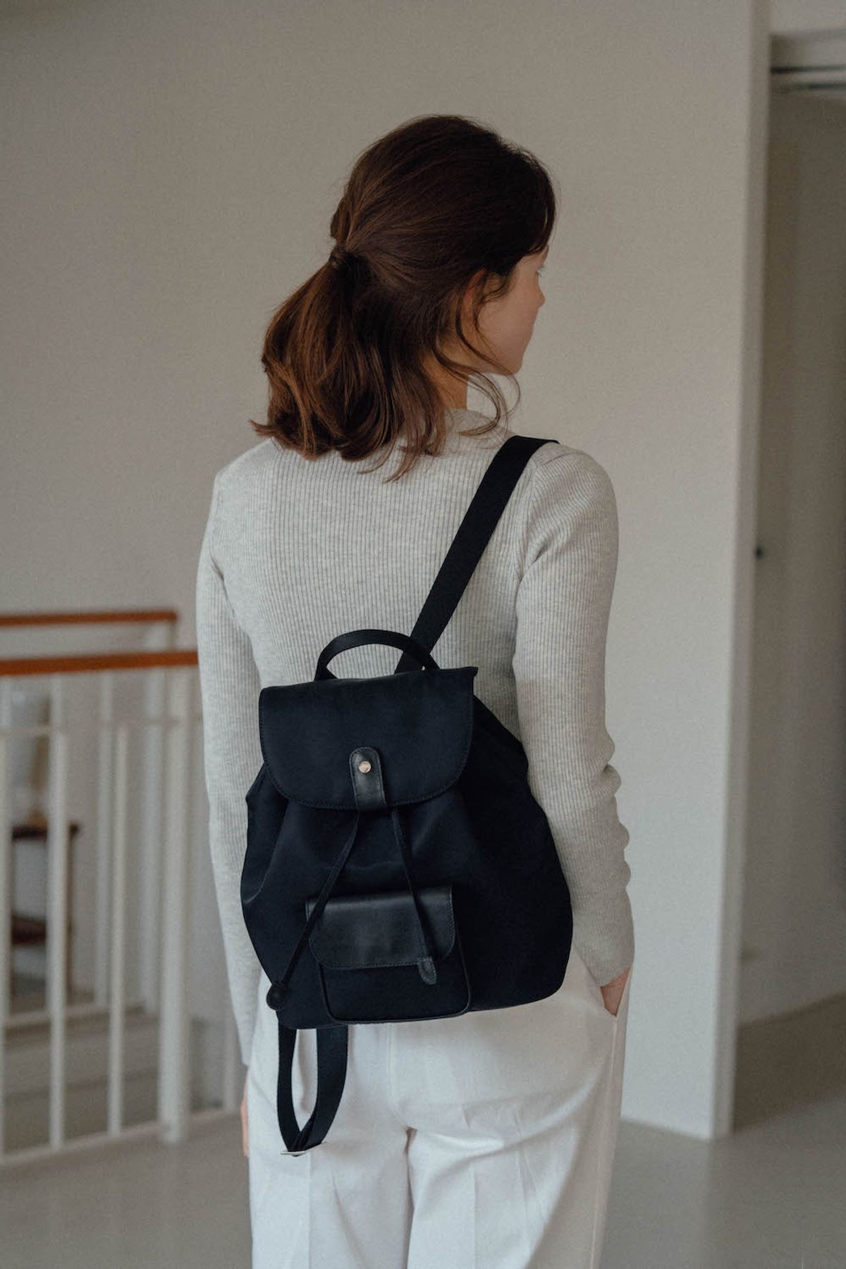 무쿠앤에보니(MUCU AND EBONY) Assezde Backpack _ Black