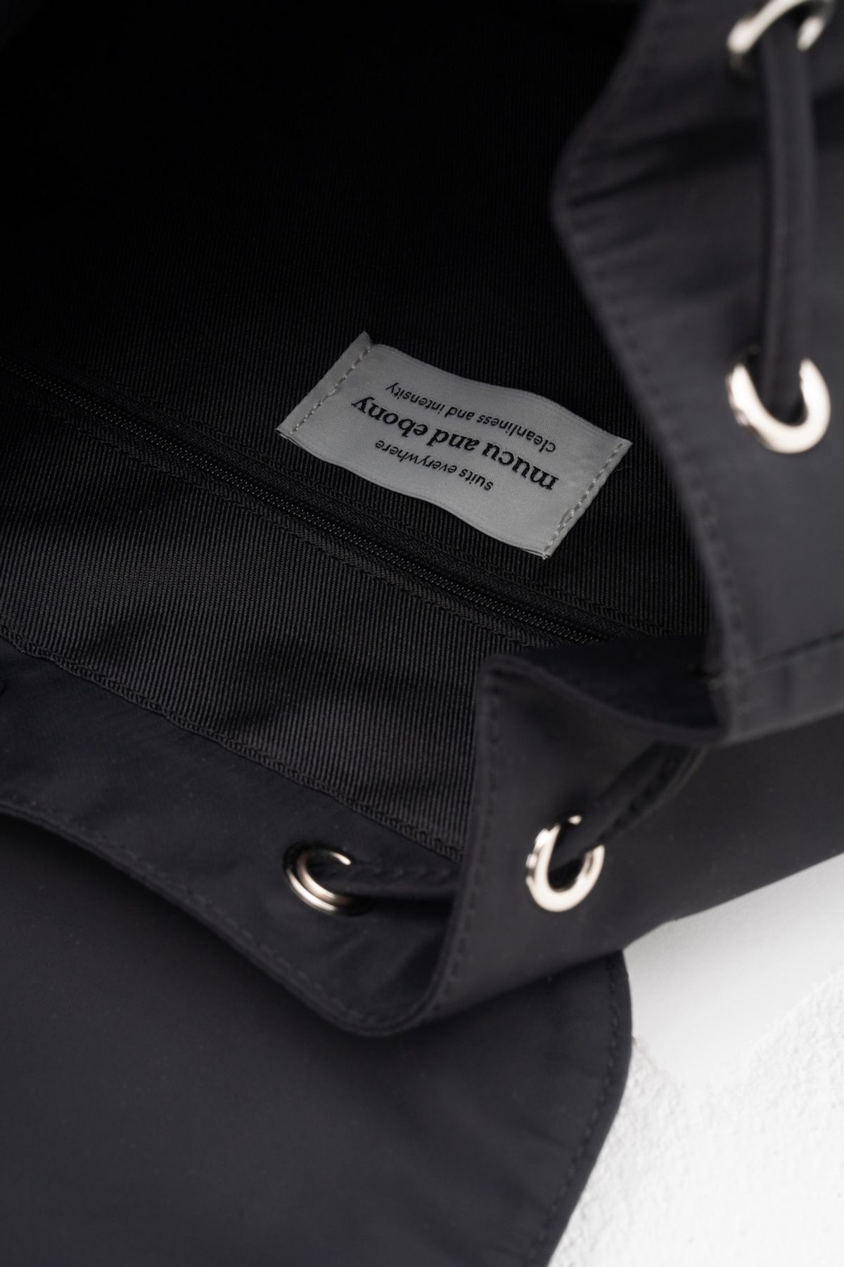 무쿠앤에보니(MUCU AND EBONY) Assezde Backpack _ Black