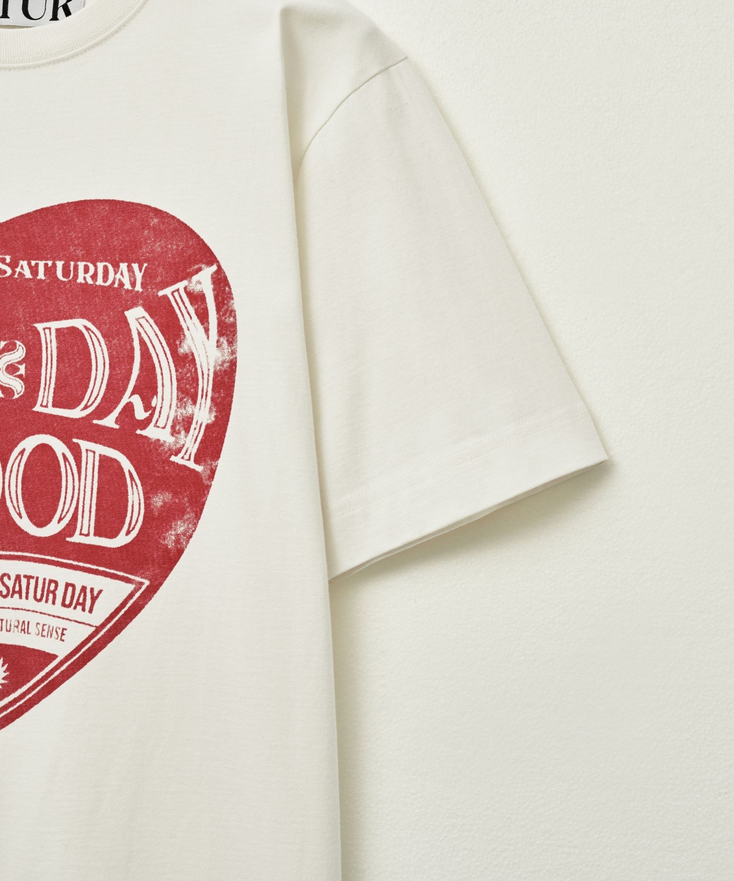 MUSINSA | SATUR Saturday Retro Mood Graphic Short Sleeve T