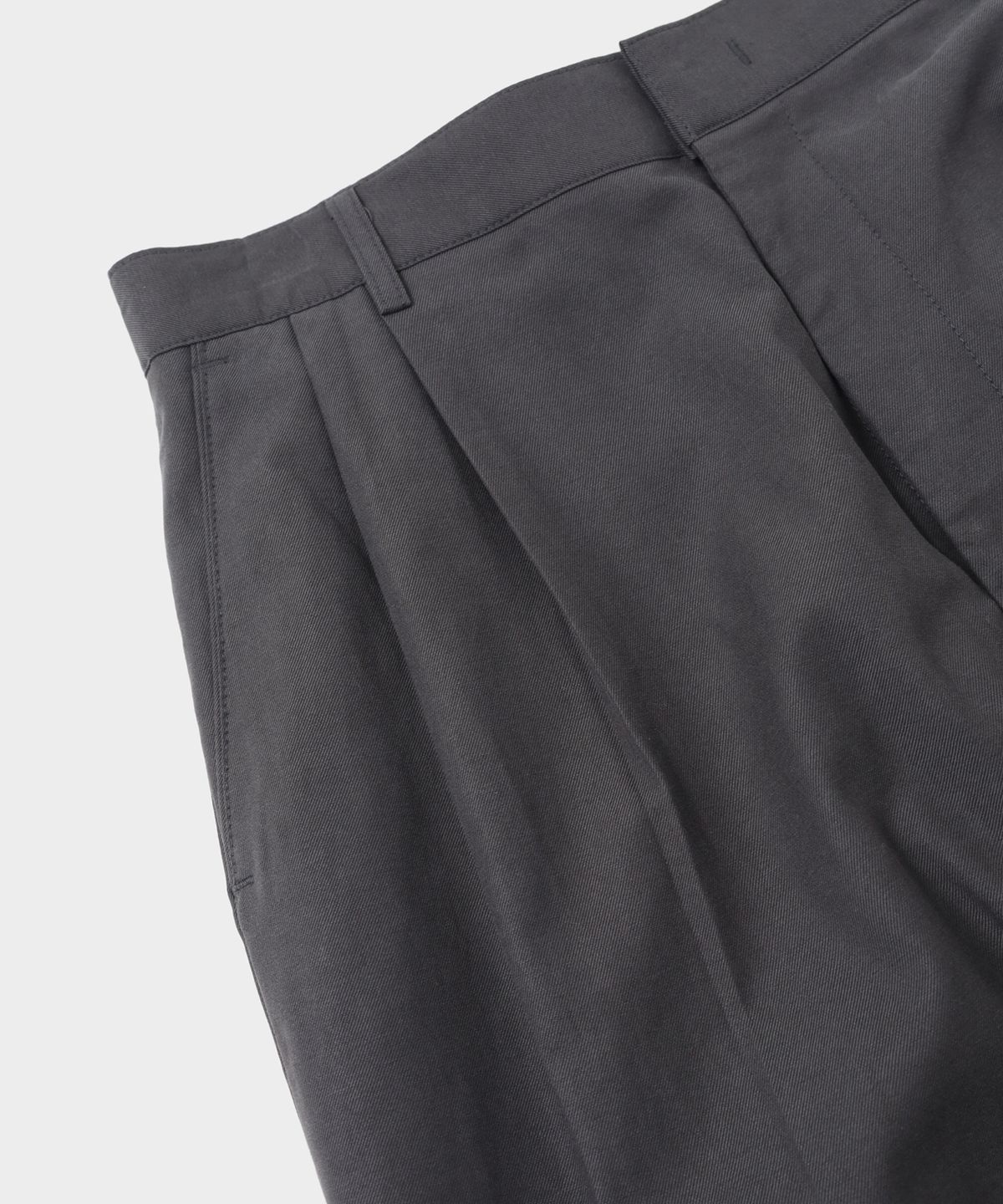 애쉬아워(ASHOUR) Middle Tuck Wide Pants Charcoal