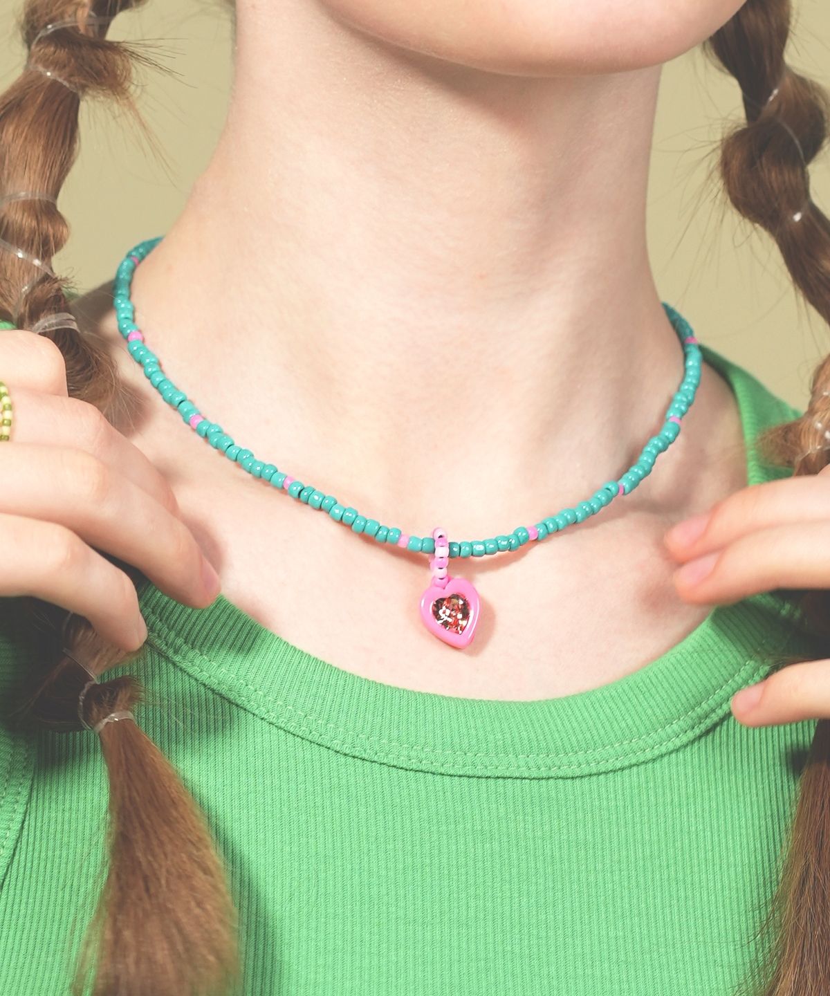 봉보(BONBEAU) Swarovski heart stone color beads Necklace 스와로브스키 하트 스톤 팬던트 컬러 비즈 목걸이