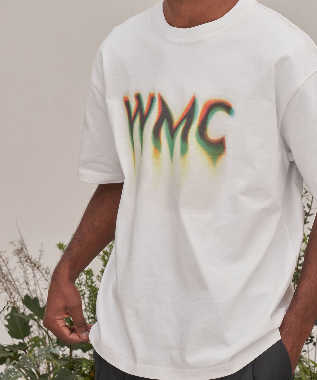 더블유엠씨(WMC) 일루젼 로고 티셔츠_WHITE