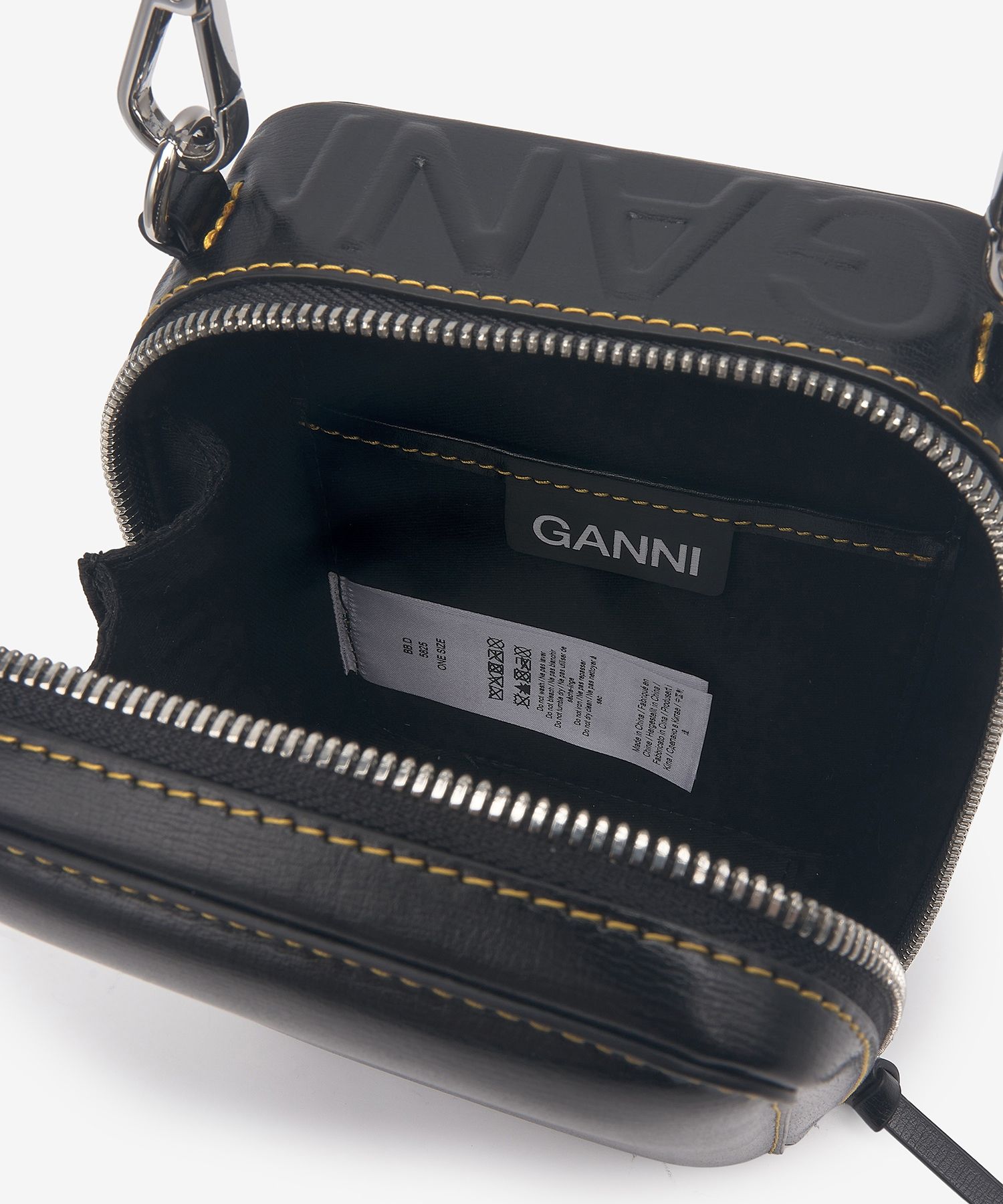 ★Ganni★ Mini Banner Logo Emboss Shoulder Bag Black A460509 MUSINSA | GANNI Mini Banner Logo Embossed Shoulder Bag