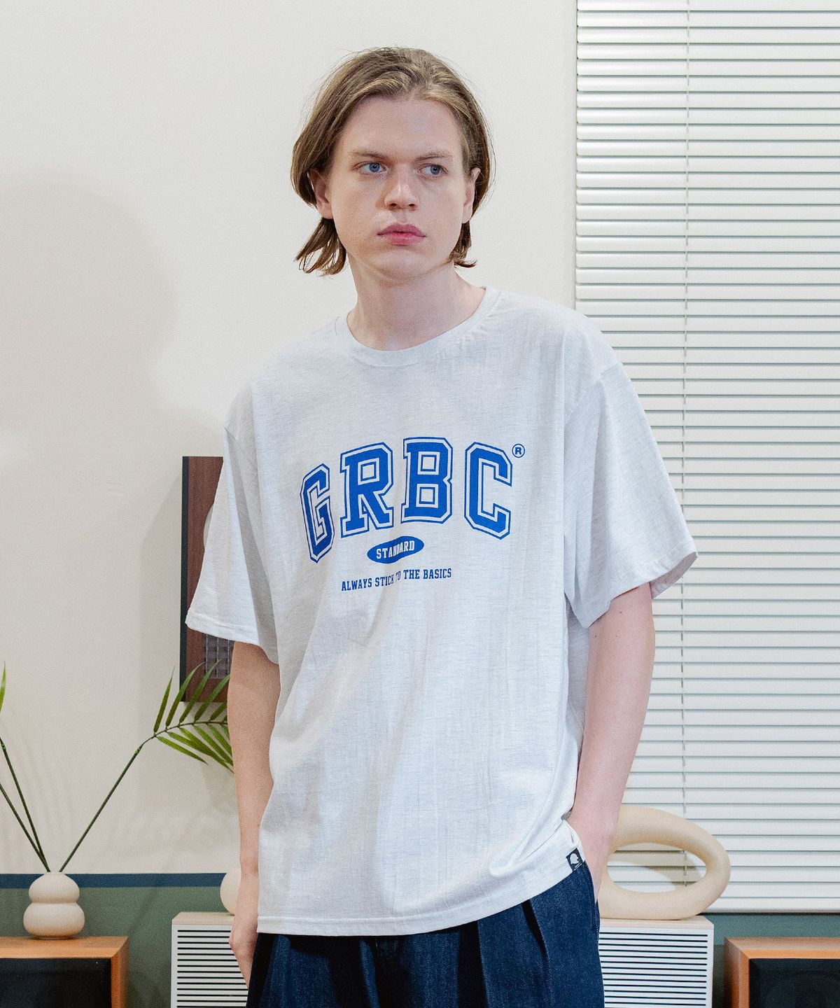 고스트리퍼블릭(GHOST REPUBLIC) GRBC 스탠다드 오버핏 반팔티 GT-340