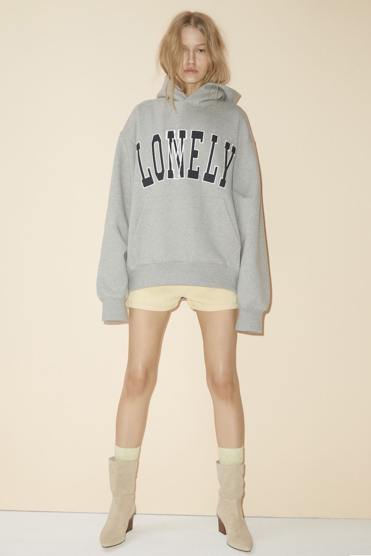 노앙(NOHANT) LONELY/LOVELY FLUFF HOODIE GRAY