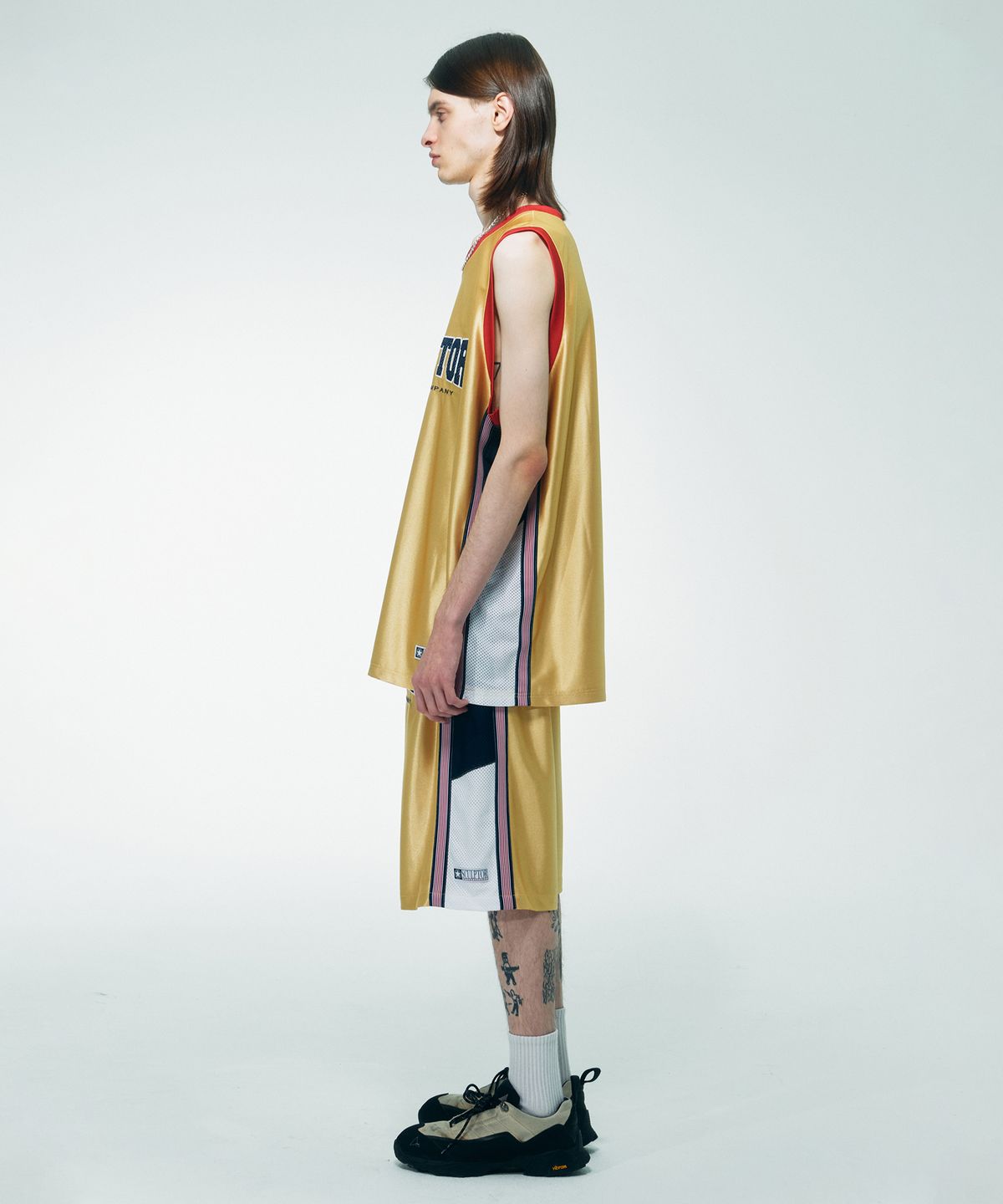 스컬프터(SCULPTOR) Classic Logo Basketball Shorts Gold
