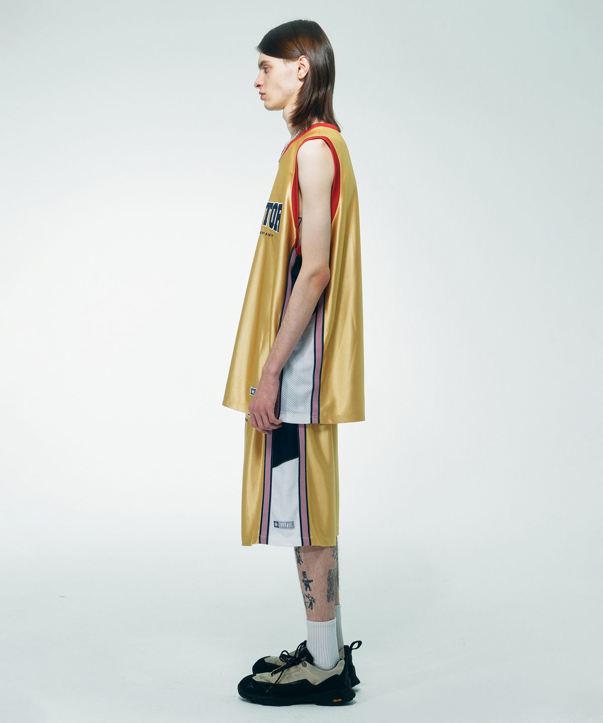 스컬프터(SCULPTOR) Classic Logo Basketball Sleeveless Top Gold
